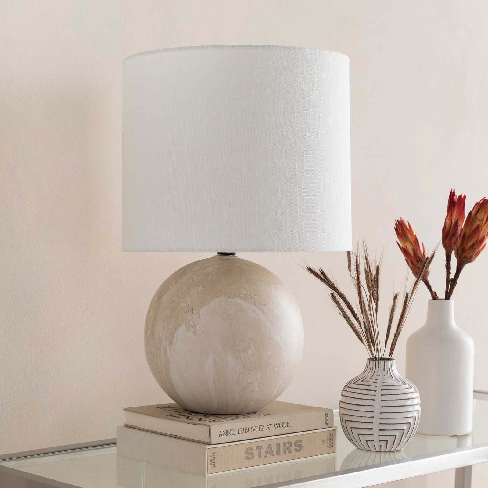 Vicenzia Table Lamp Cream/White/Natural