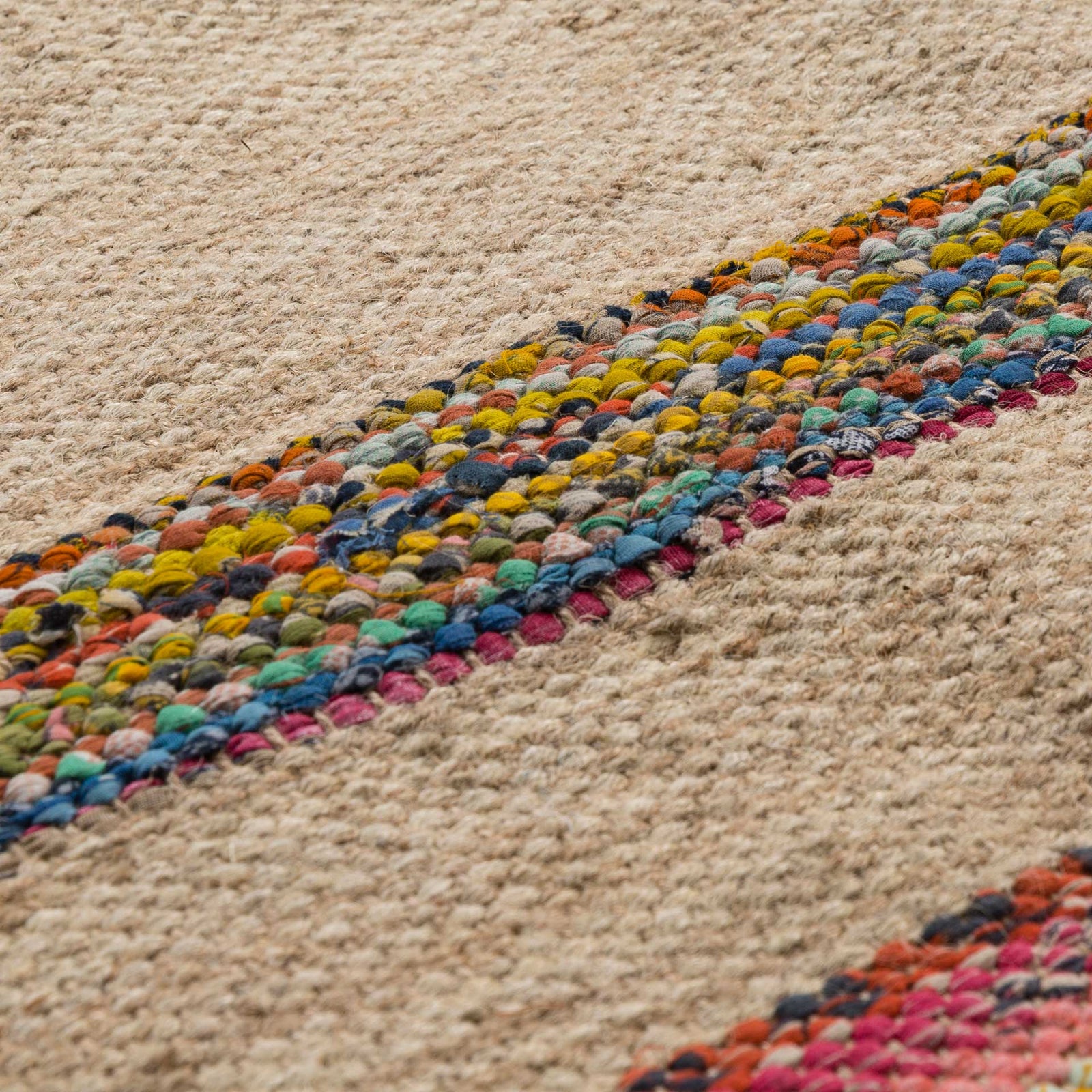 Zeke Wall Hanging Wheat/Navy/Rust