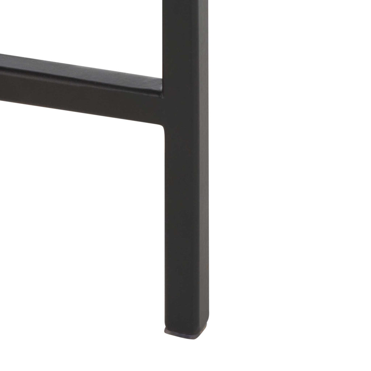 Sturdy matte black metal leg with crisp squared profile and protective foot || ACC4604A || leg_studio