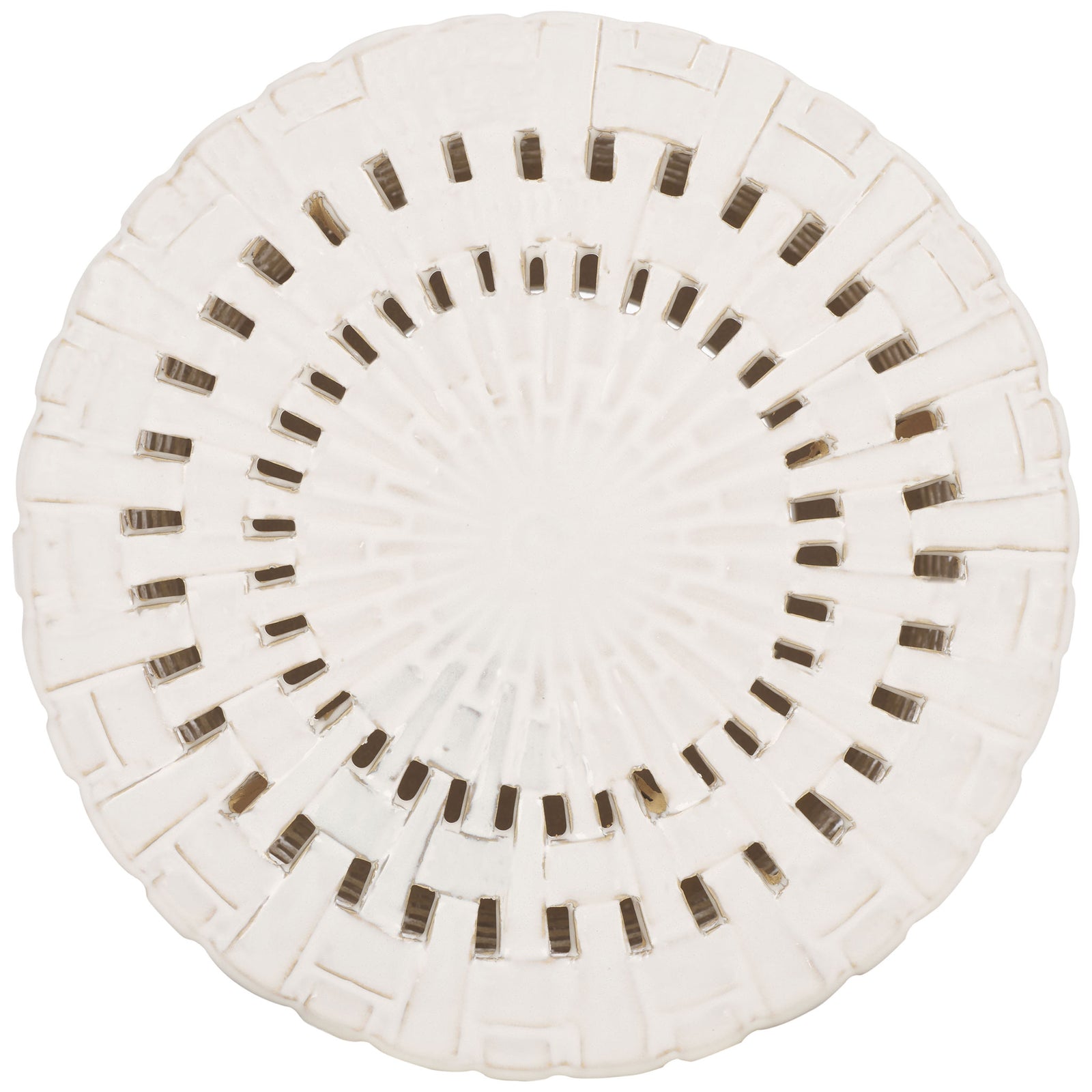 Round cream ceramic top features concentric cutouts and a textured outer rim || ACS4606A || top_studio