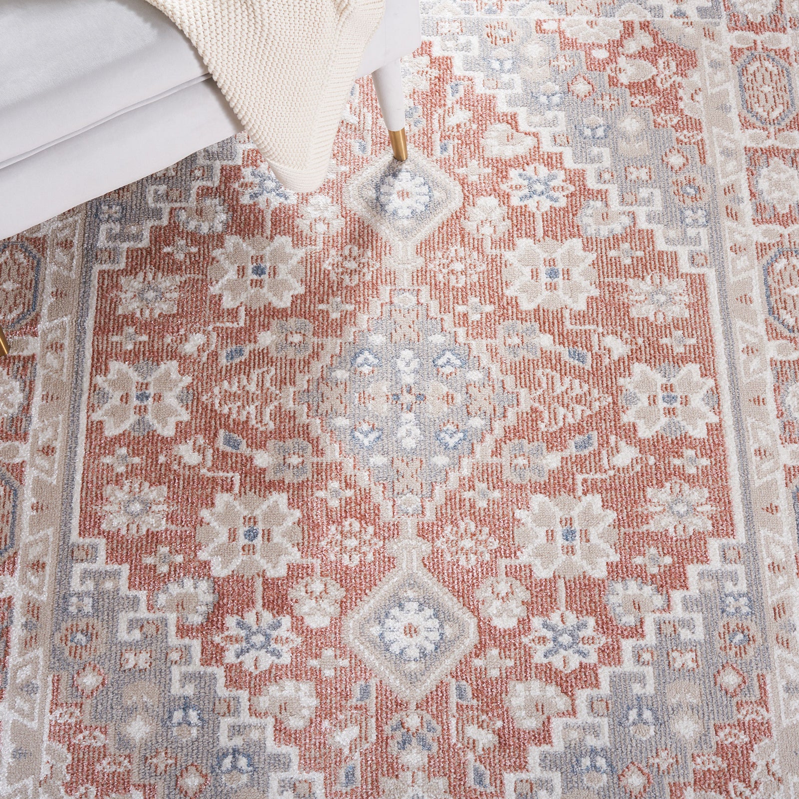 Intricate medallion and floral motifs in rose and gray add timeless character to your space || BLR206U-5 || detail_room