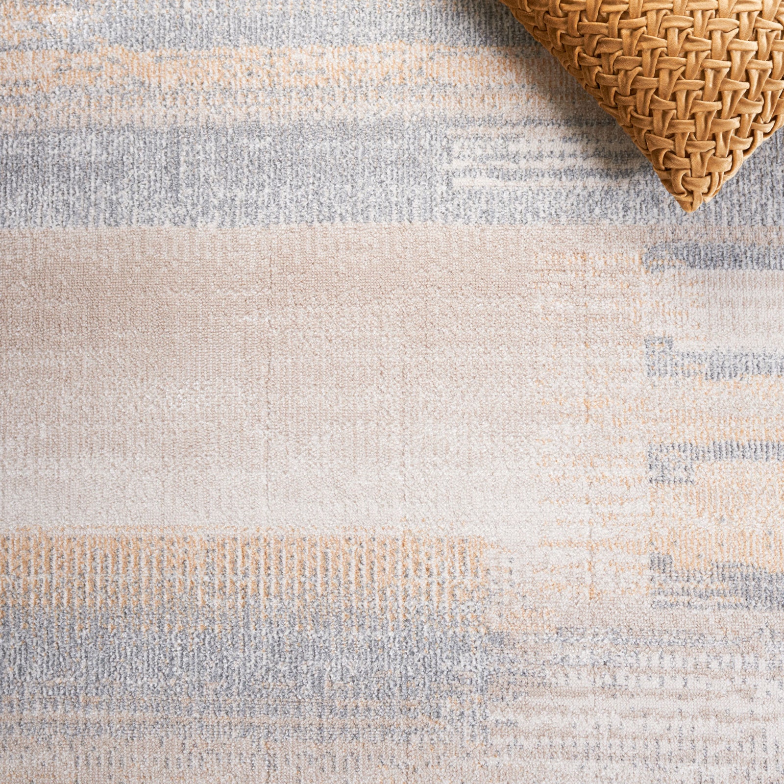 Muted gray and beige pattern adds gentle movement and modern warmth. || BLR216F-5 || detail_room