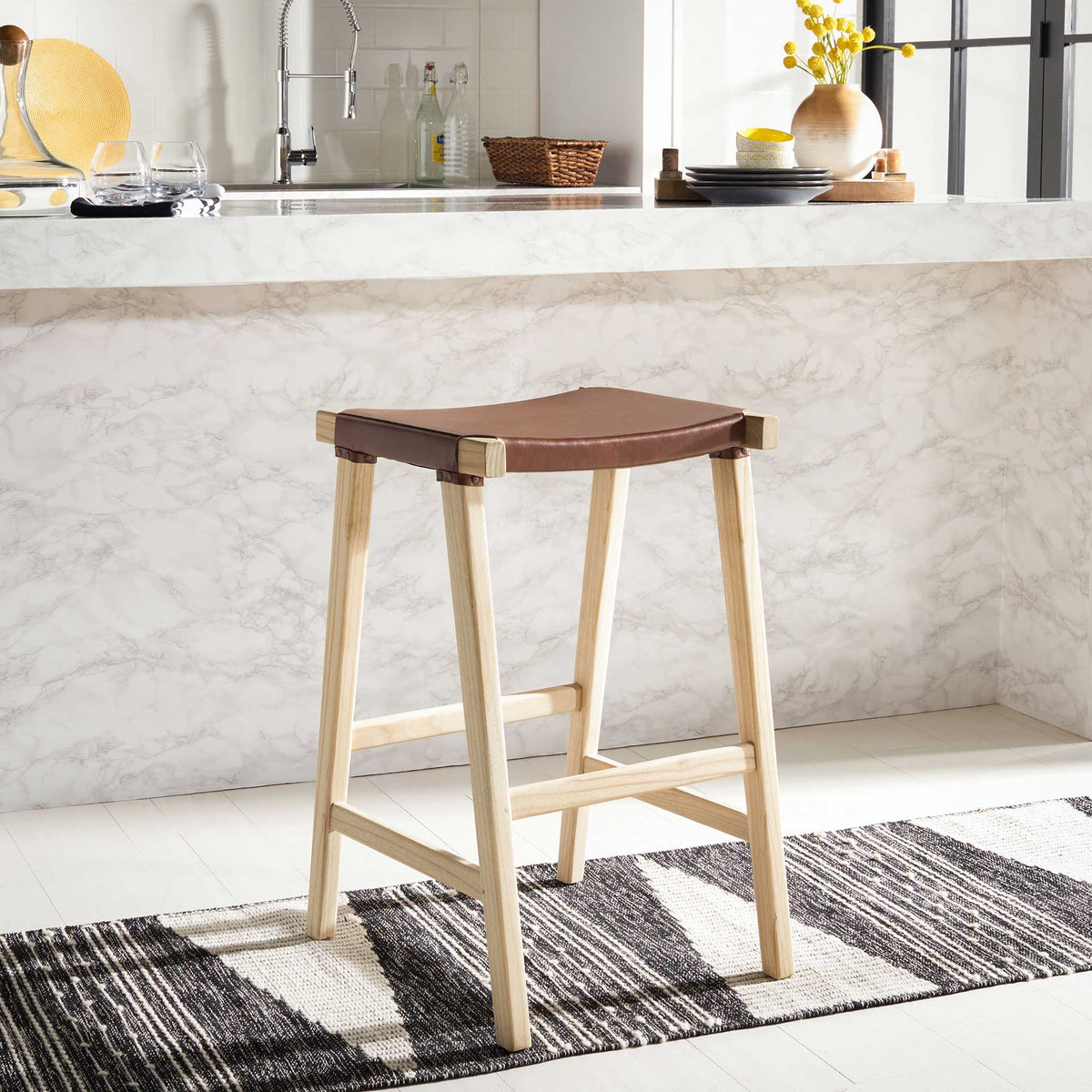 Aali Rectangle Bar Stool Cognac/Natural