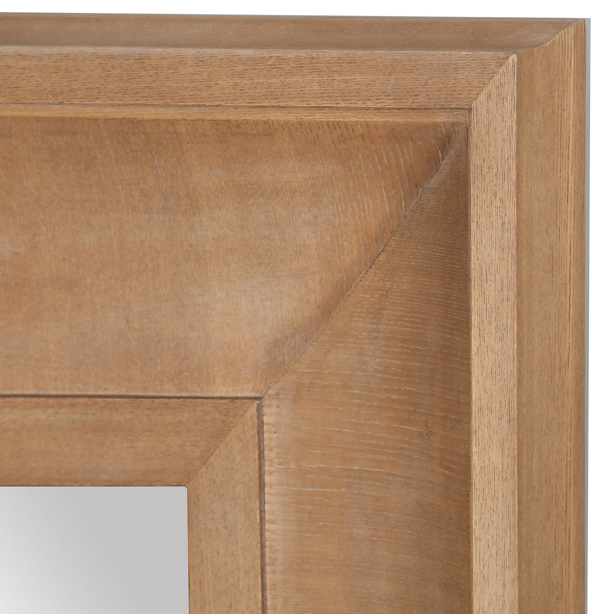 Fine natural wood grain brings texture to the broad, beveled, mitered frame. || CMI4007A || detail_studio