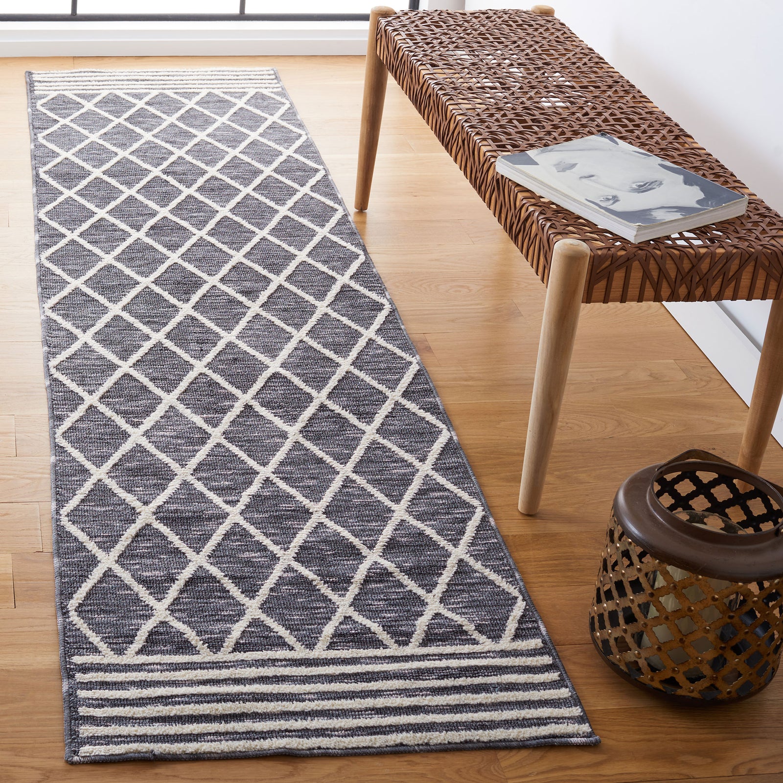Gray and ivory trellis runner adds modern pattern to a hallway || ECR112F-28 || front_angle_room