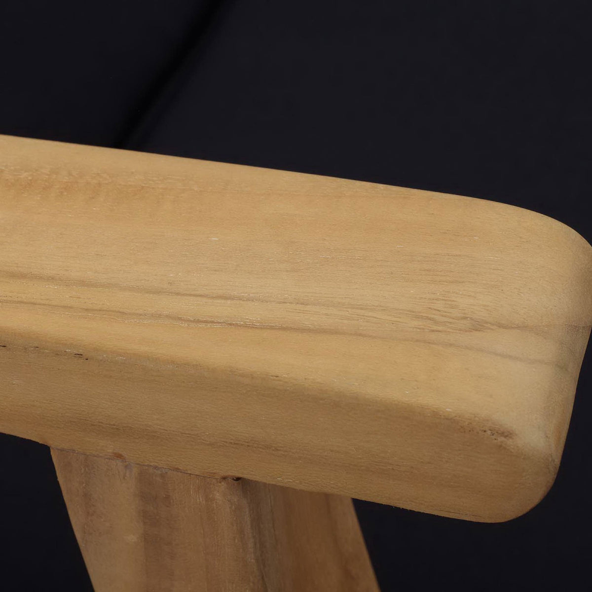 Smooth rounded teak armrest with gently curved edges and visible natural wood grain || EEI-1151-NAT-NAV-SET || detail_studio