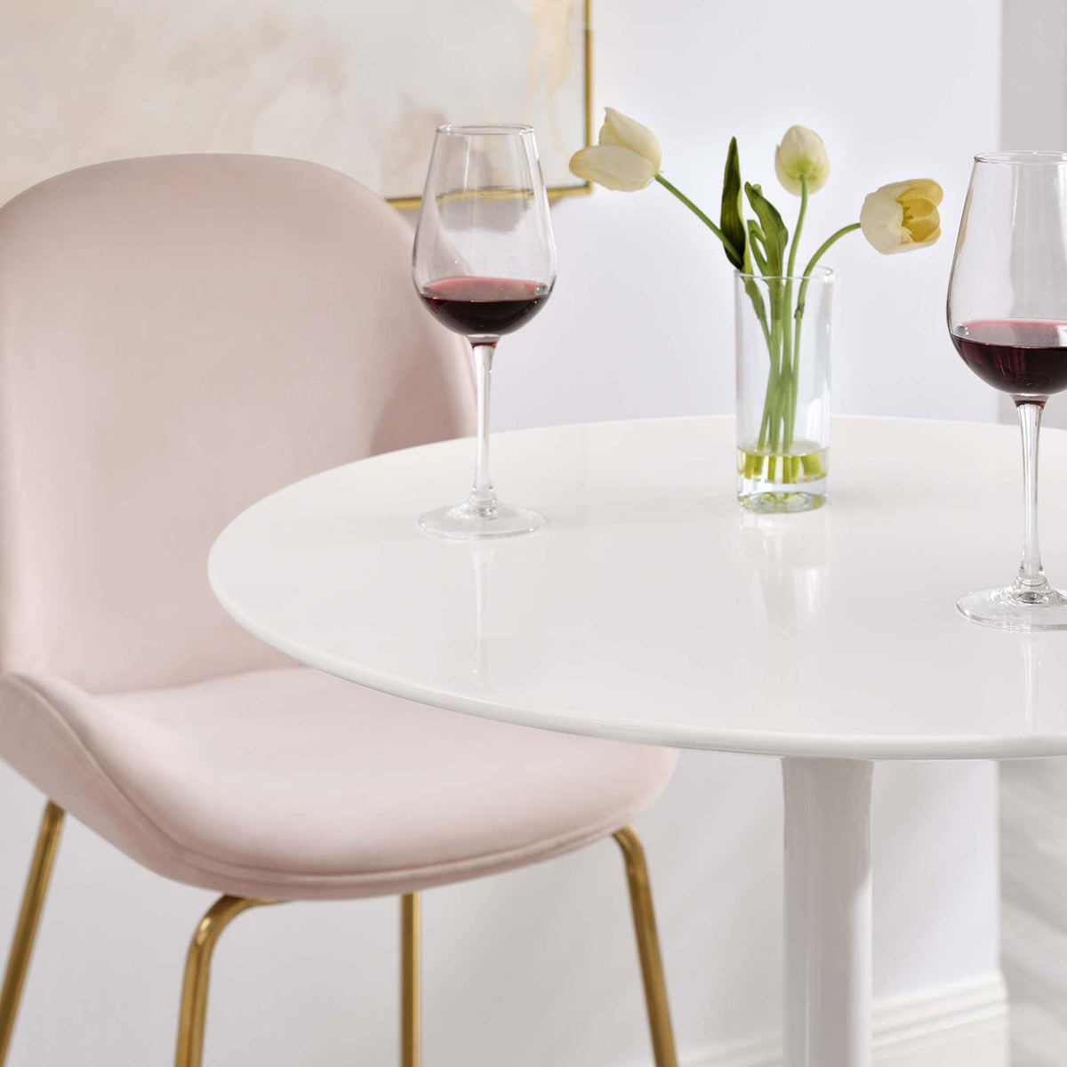 Polished white surface with beveled edge elevates bar moments with a crisp, modern touch || EEI-1825-WHI || detail_room