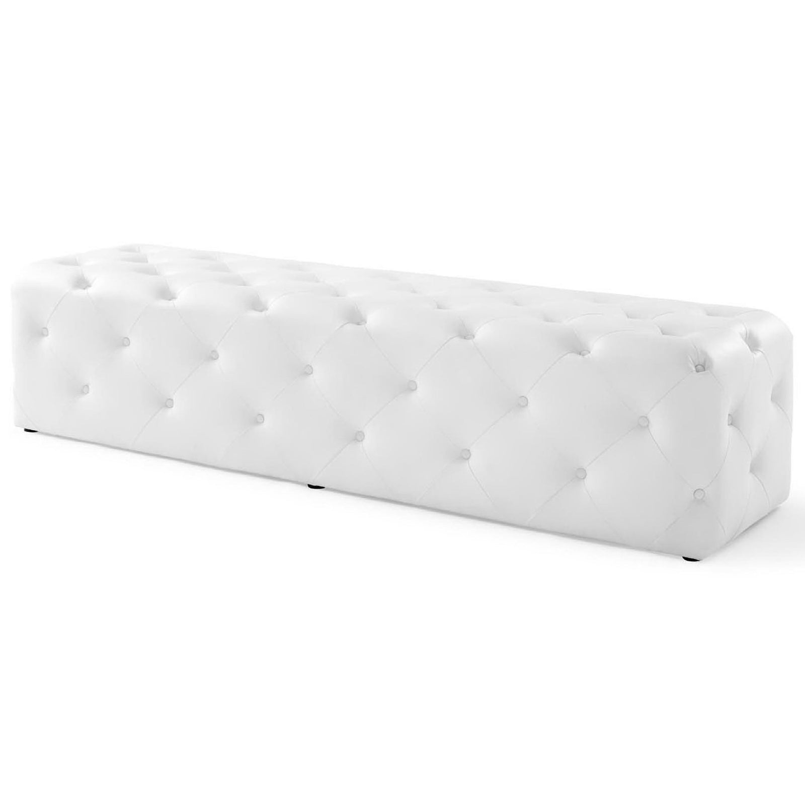 Sculpted corners and seamless upholstery underscore the bench's modern appeal || EEI-3771-WHI || front_angle_studio