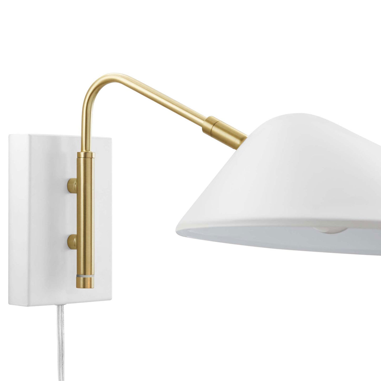 Clean white backplate and brass hardware lend a crisp, tailored look to the Journey sconce. || EEI-5296-WHI || detail_studio