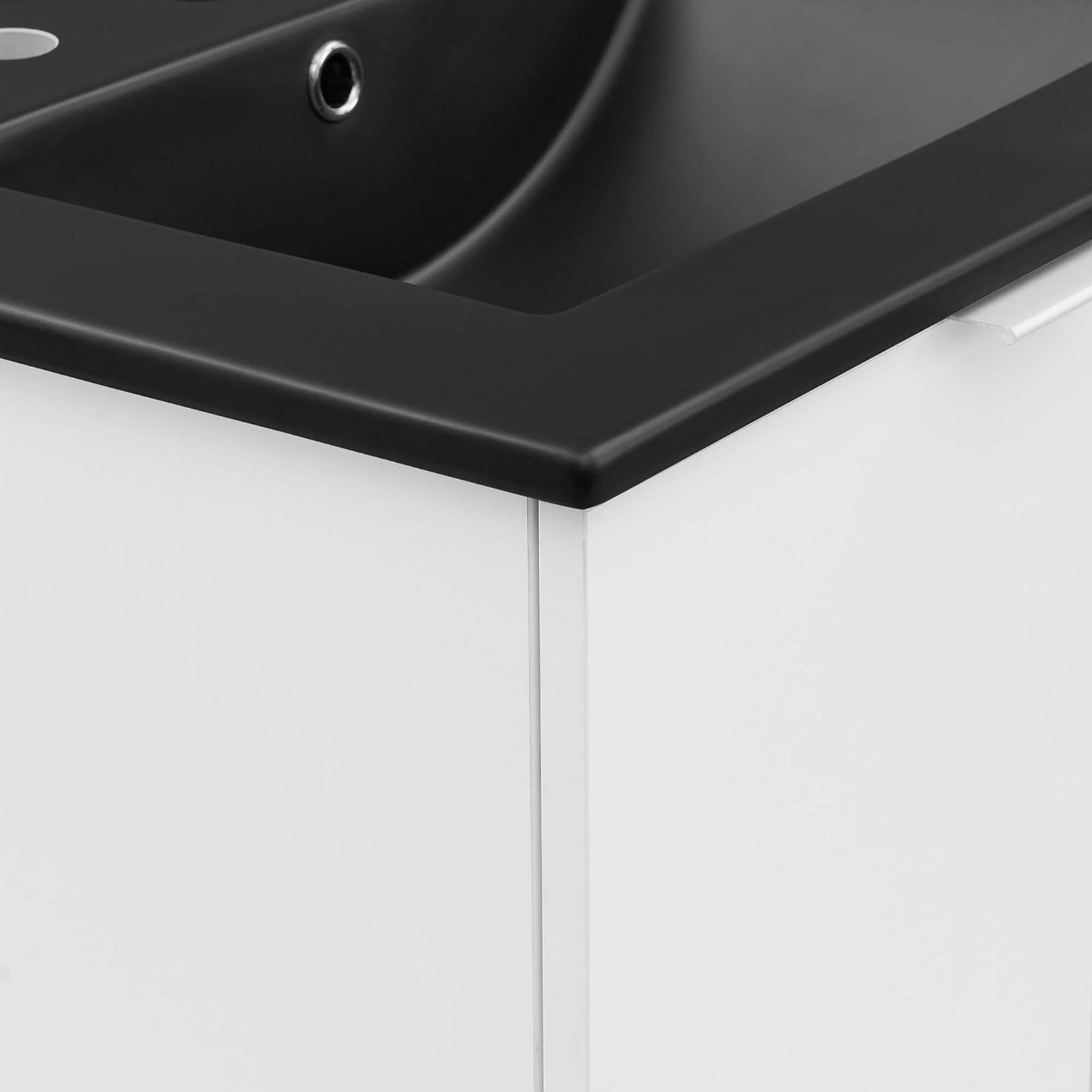 Matte black integrated countertop corner with refined edge detail || EEI-5370-WHI-BLK || detail_studio