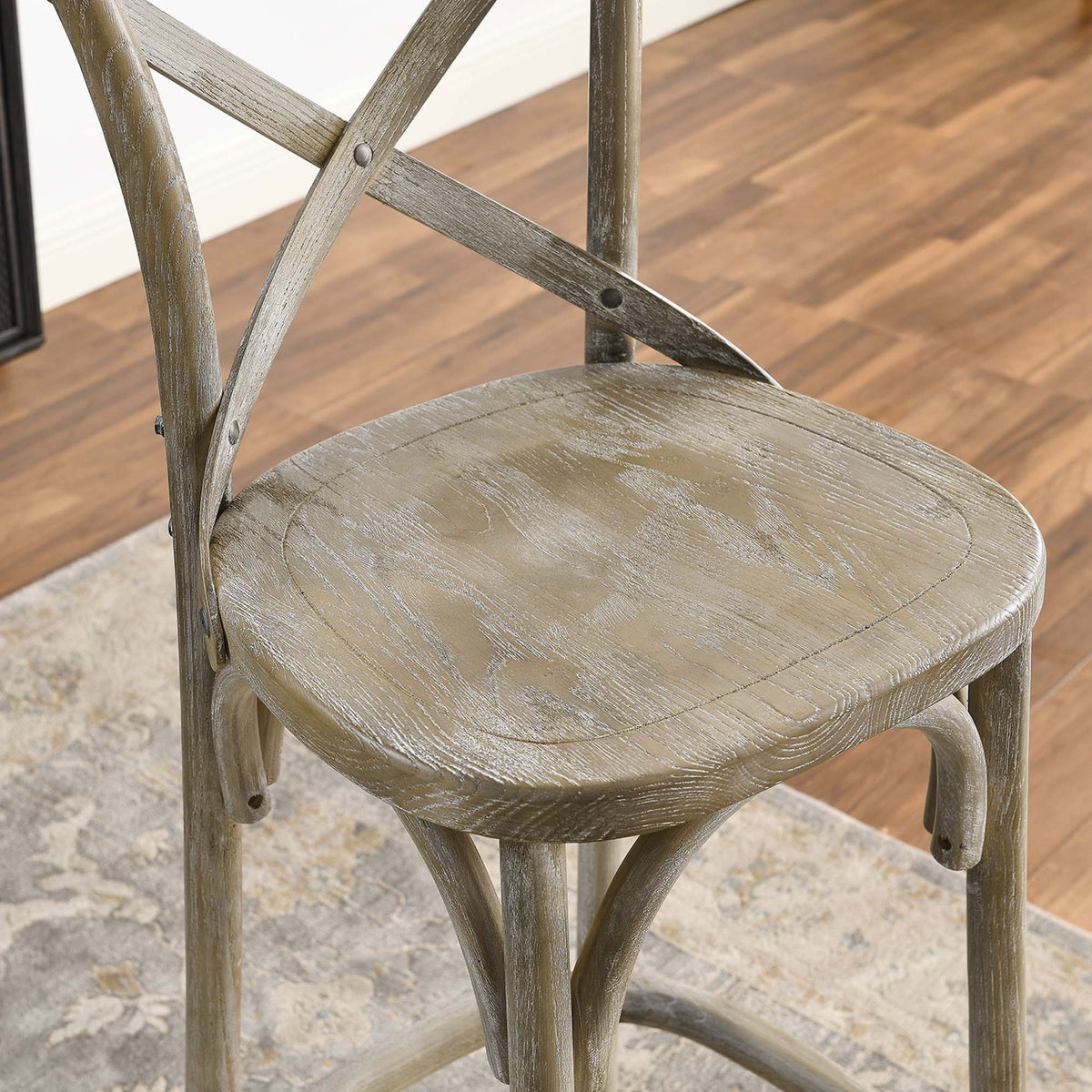 Rich wood grain and smooth seat edge emphasize natural texture. || EEI-5563-GRY || detail_room