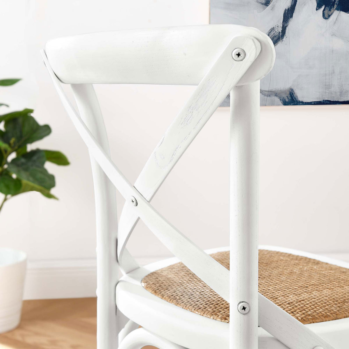 White finished X-back shows soft grain and rounded edges for a refined feel. || EEI-5667-WHI || detail_room