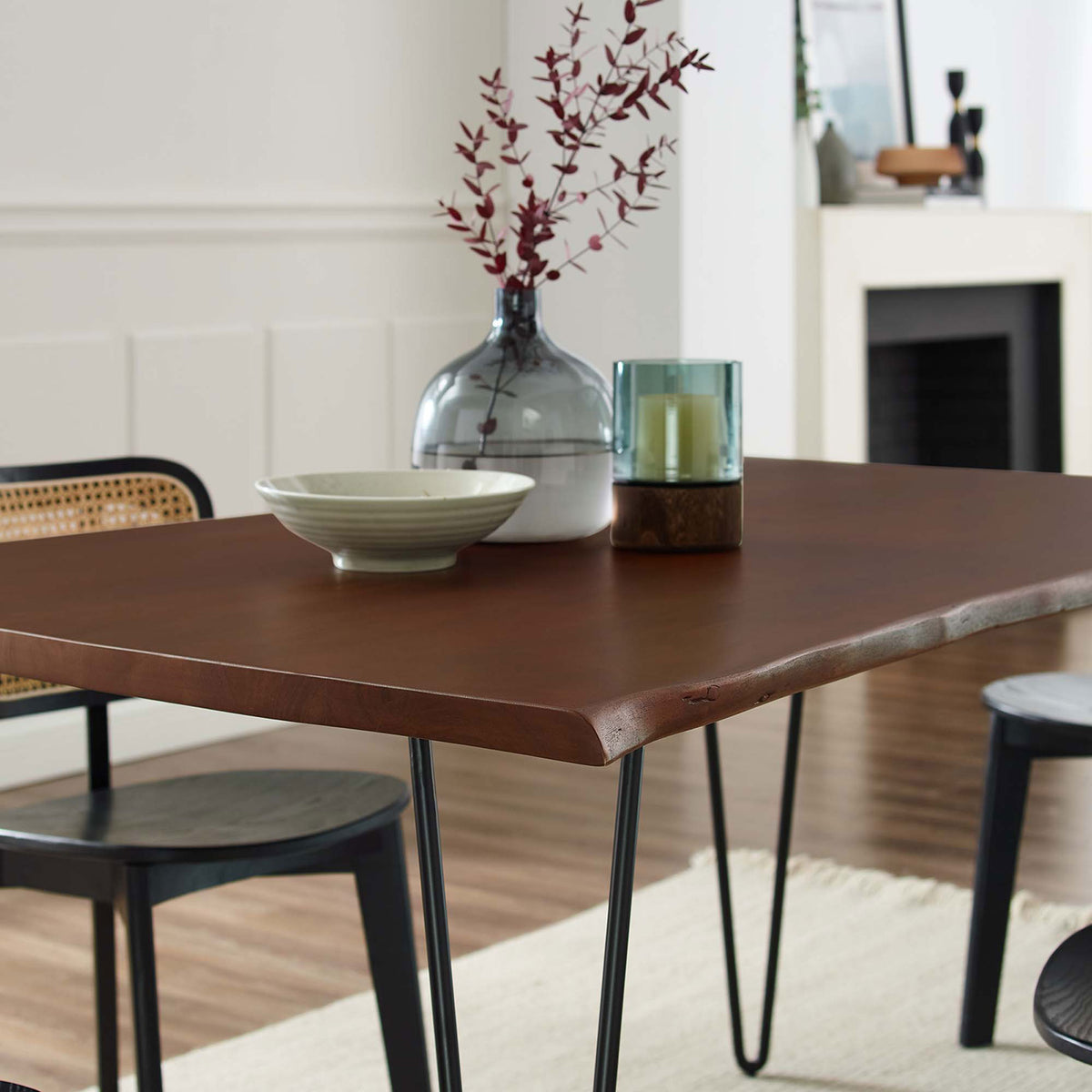 Warm walnut acacia tabletop with modern dinnerware and decor adds inviting texture to the dining room. || EEI-6059-BLK-WAL || detail_room