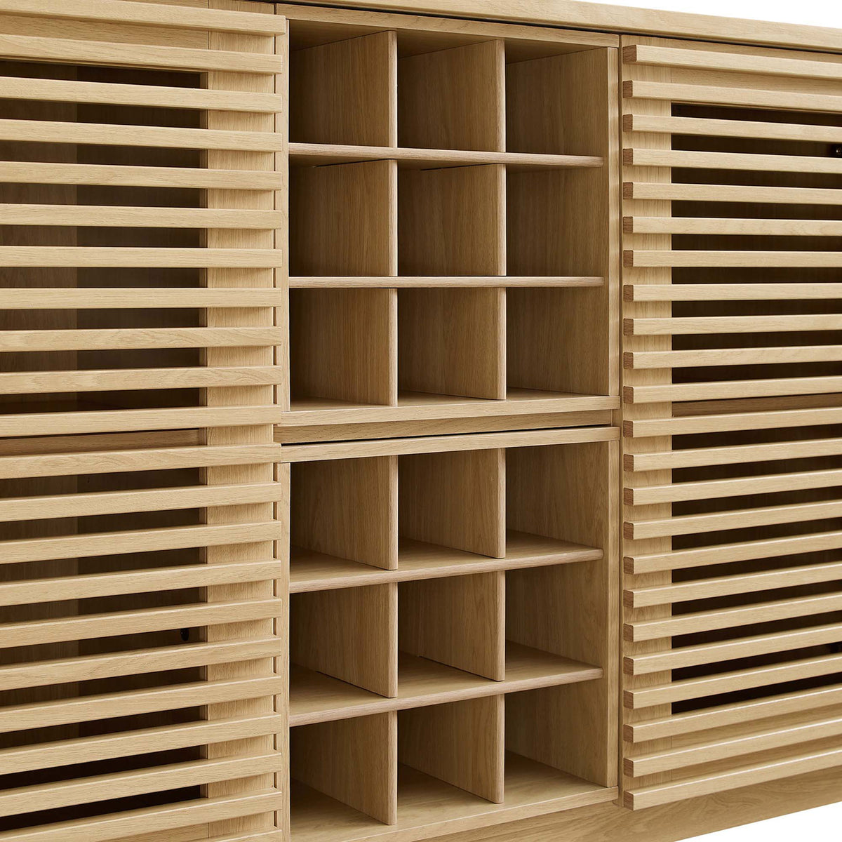 18-bottle center wine rack keeps bottles organized and accessible || EEI-6156-OAK || storage_studio