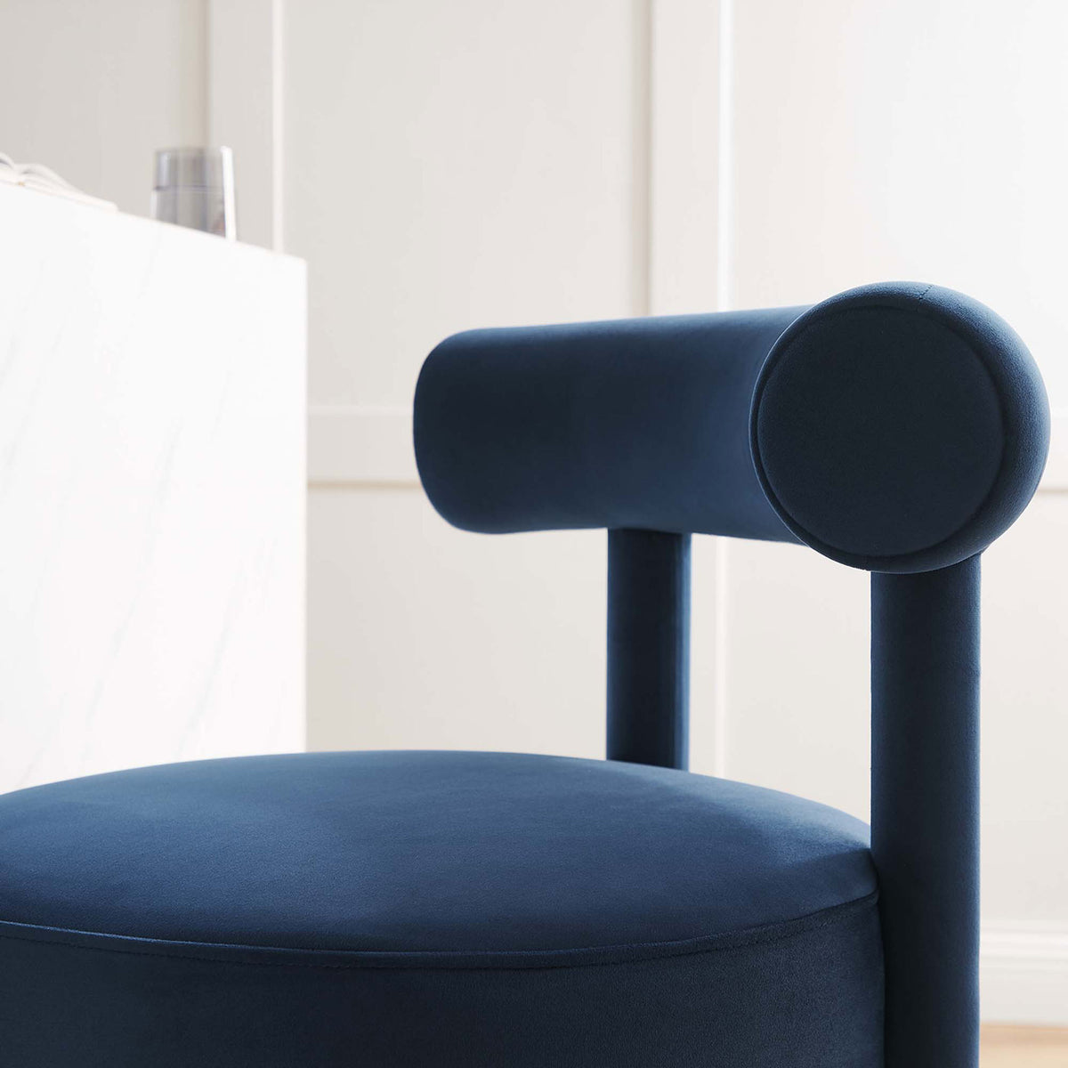 Soft performance velvet and a rounded pillow back offer refined comfort at the counter || EEI-6384-MID-GLD || detail_room