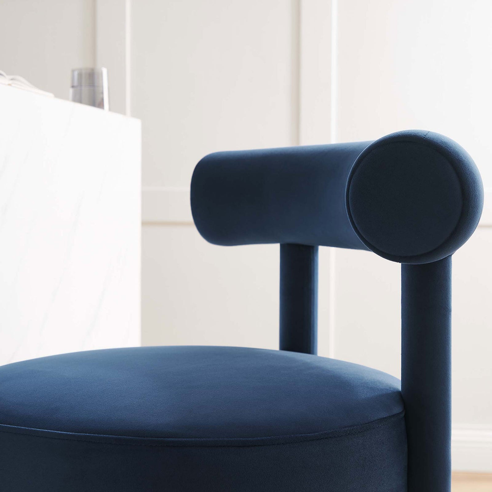 Soft performance velvet and a rounded pillow back offer refined comfort at the counter || EEI-6384-MID-GLD || detail_room