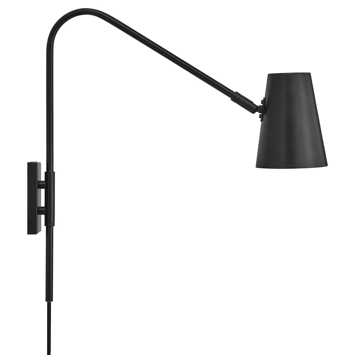 Extended reach wall sconce in black metal ideal for positioning over beds, sofas, or reading nooks || EEI-6532-BLK || side_studio