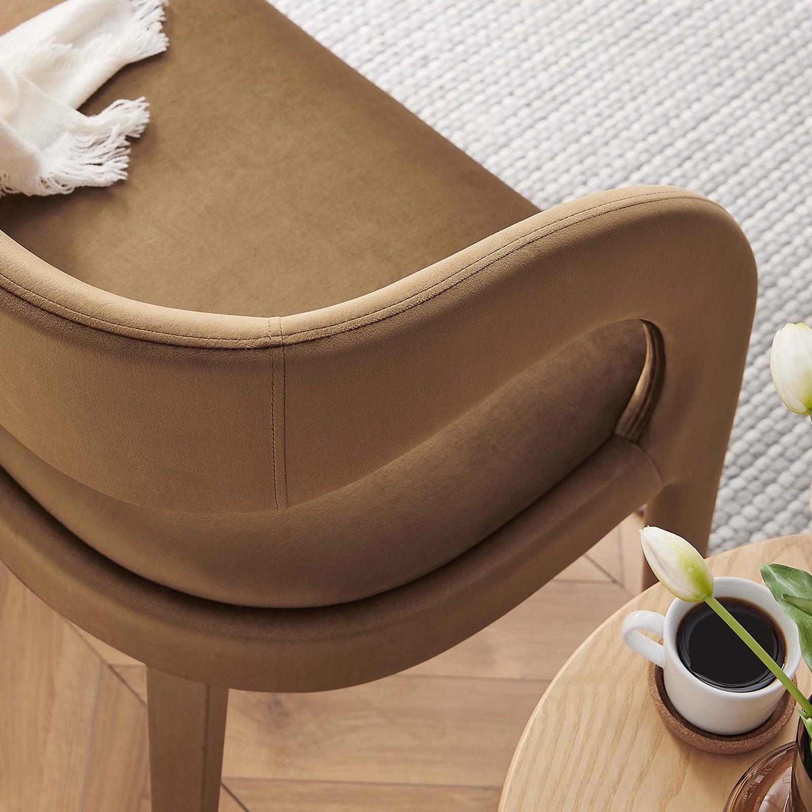Warm brown velvet pairs with natural textures, adding a soft, inviting touch to modern decor. || EEI-6572-BRN || detail_room