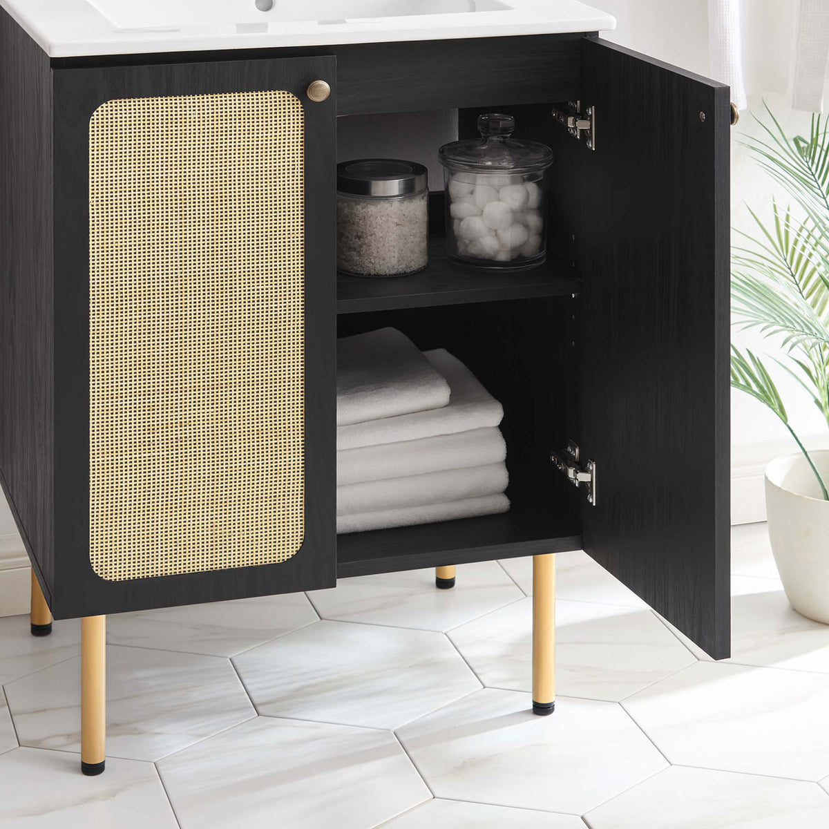 Spacious interior with adjustable shelf keeps towels and toiletries neatly organized || EEI-6693-BLK-WHI || storage_open_room
