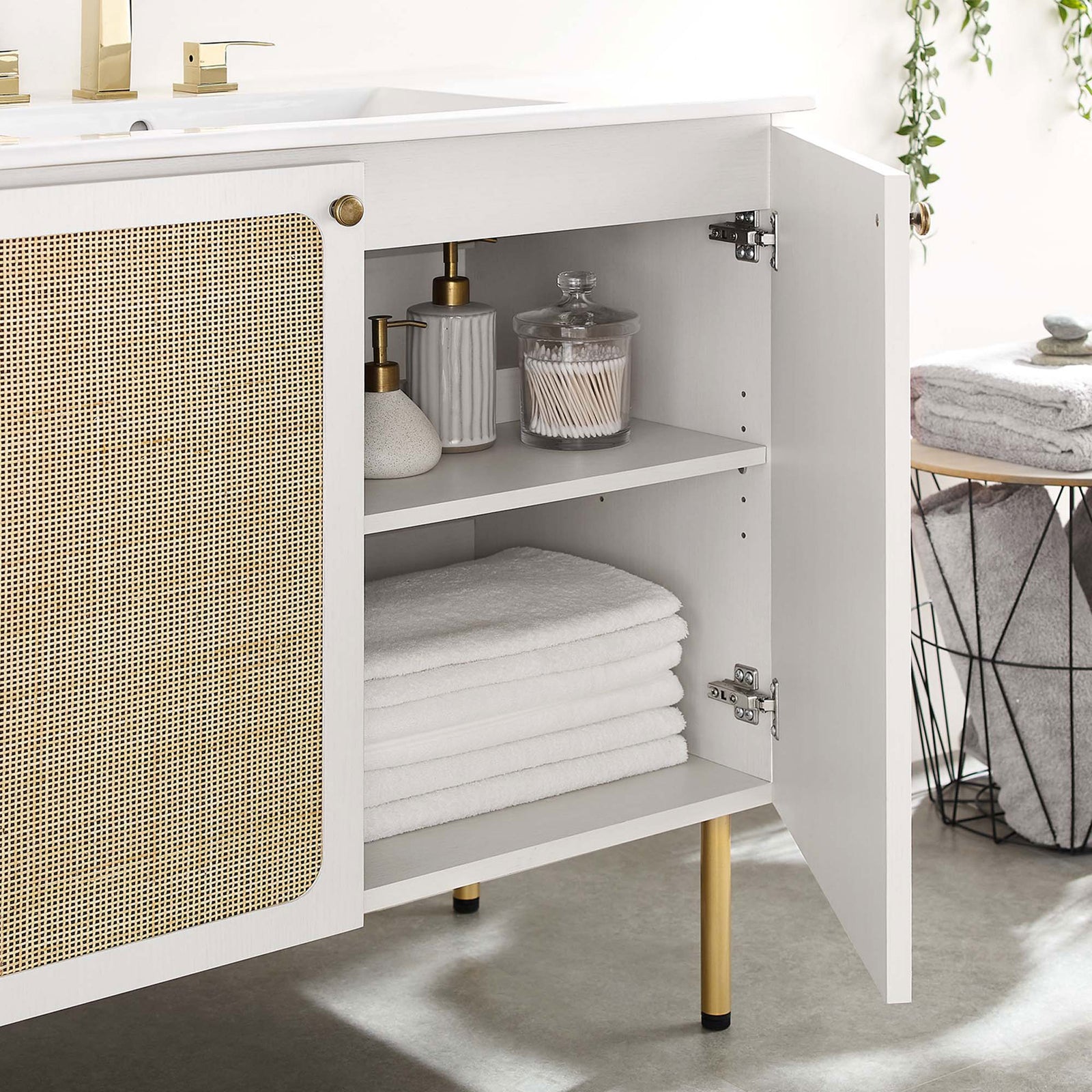 Spacious interior with adjustable shelf organizes towels and canisters || EEI-6697-WHI-WHI || storage_open_room