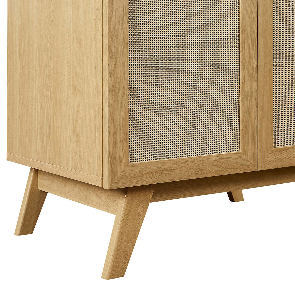 Tapered, splayed legs with wood grain finish and protective non-marking foot caps || EEI-6716-OAK-BLK || leg_studio