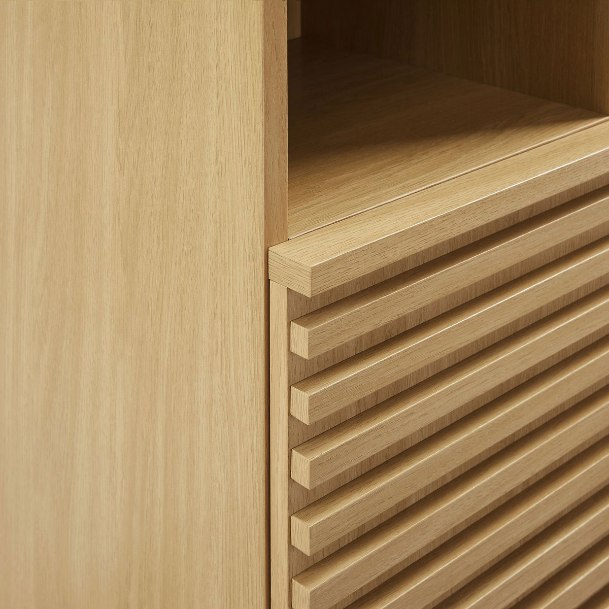 Crisp slatted door design with smooth wood grain laminate || EEI-6851-OAK || detail_studio