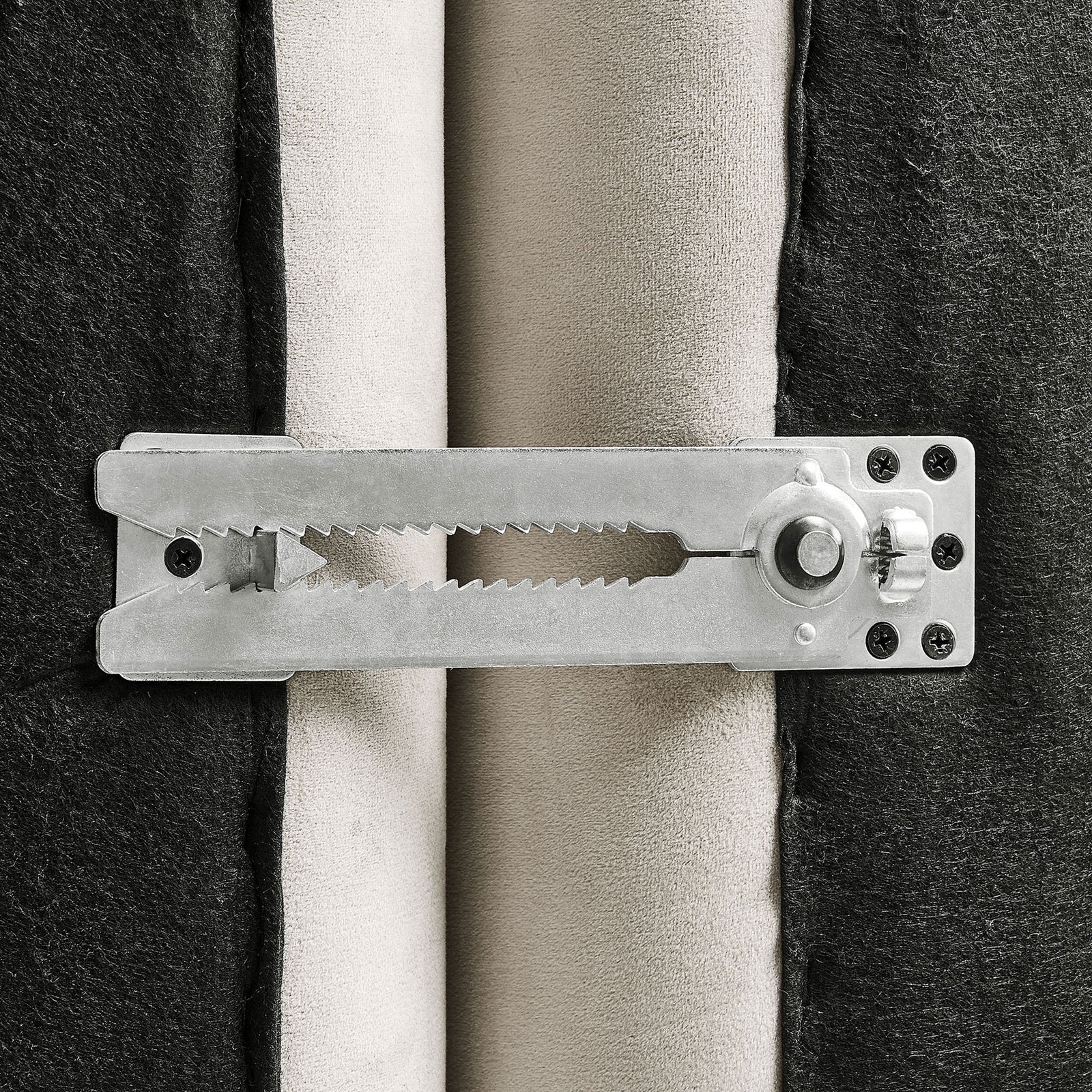 Integrated metal alligator clamp connector joining Jubilee modular loveseat sections for a secure, seamless setup || EEI-6897-ALM || detail_studio