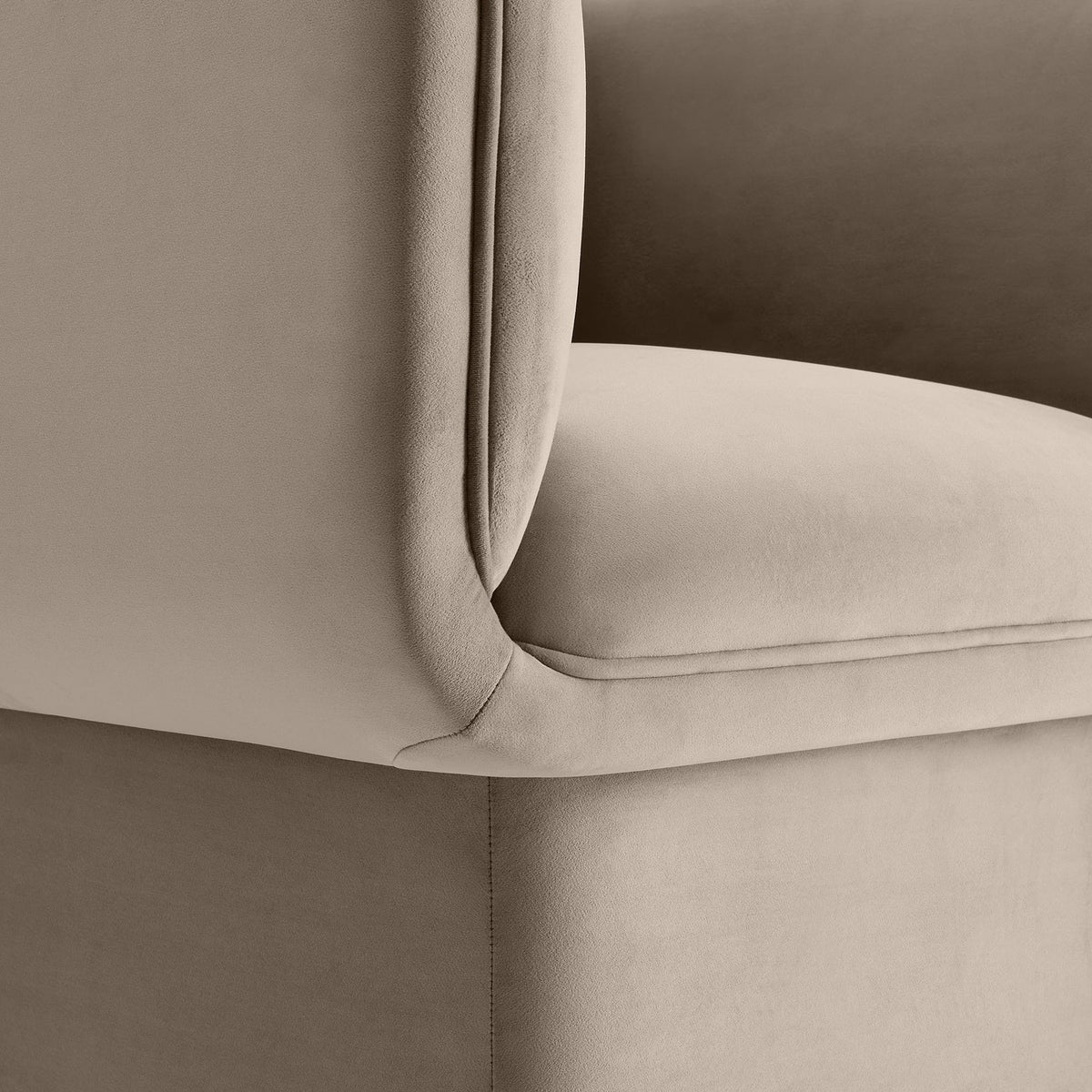Tailored piping and smooth performance velvet upholstery showcase a refined, polished finish. || EEI-6995-TAU || detail_studio