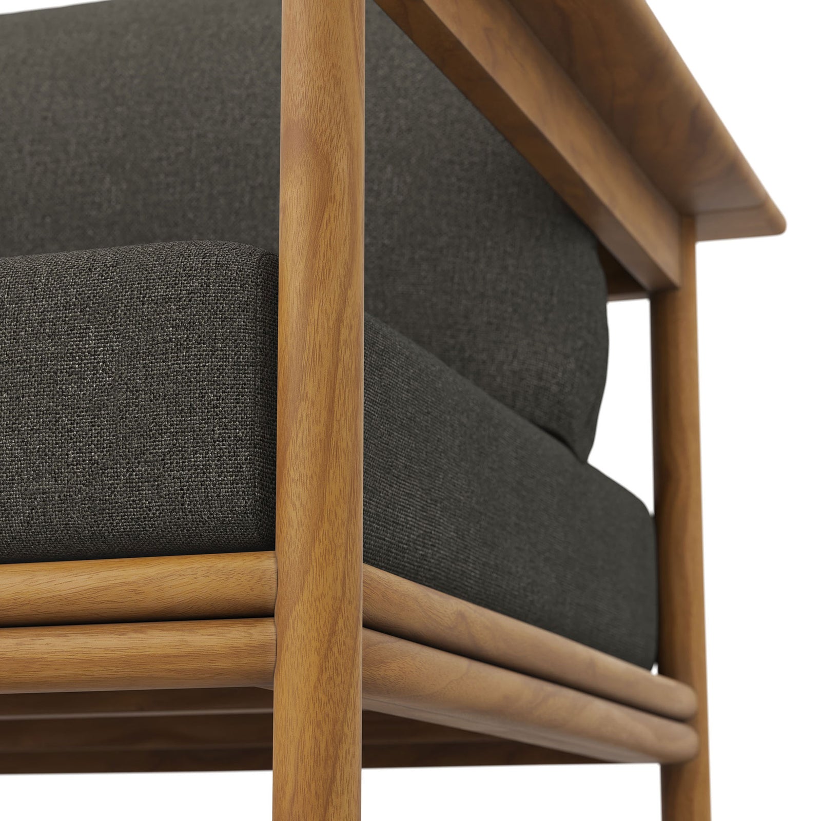 Front leg and support of the teak armchair emphasizing durable construction for outdoor use || EEI-7007-NAT-FLI || leg_studio