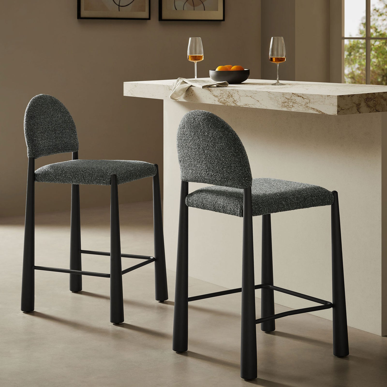 Modern silhouette and inviting boucle comfort elevate a refined counter space. || EEI-7221-BLK-ANT || front_angle_room