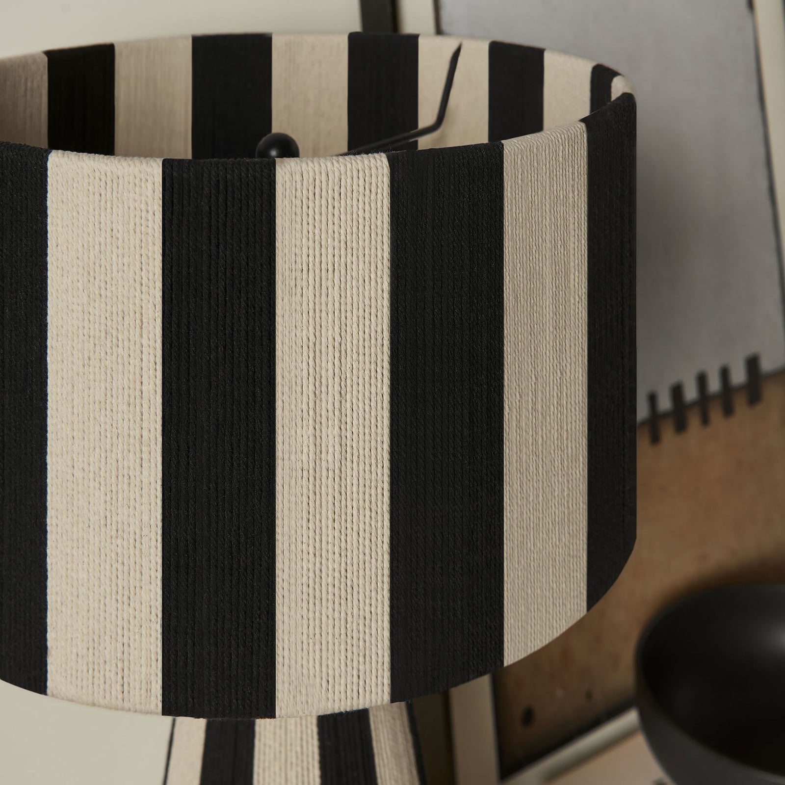 Black and cream striped shade brings bold texture and dimension to modern decor. || EEI-7261-BLK || shade_room