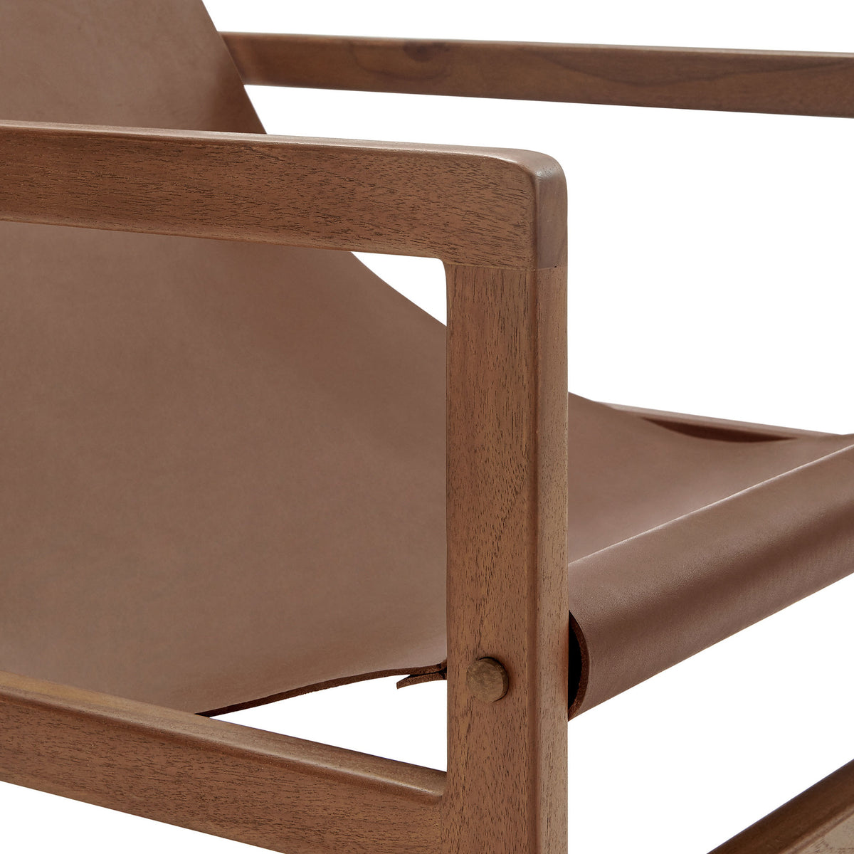 Smooth teak armrests and rich leather sling seat deliver warm, modern texture || EEI-7324-NUT || detail_studio