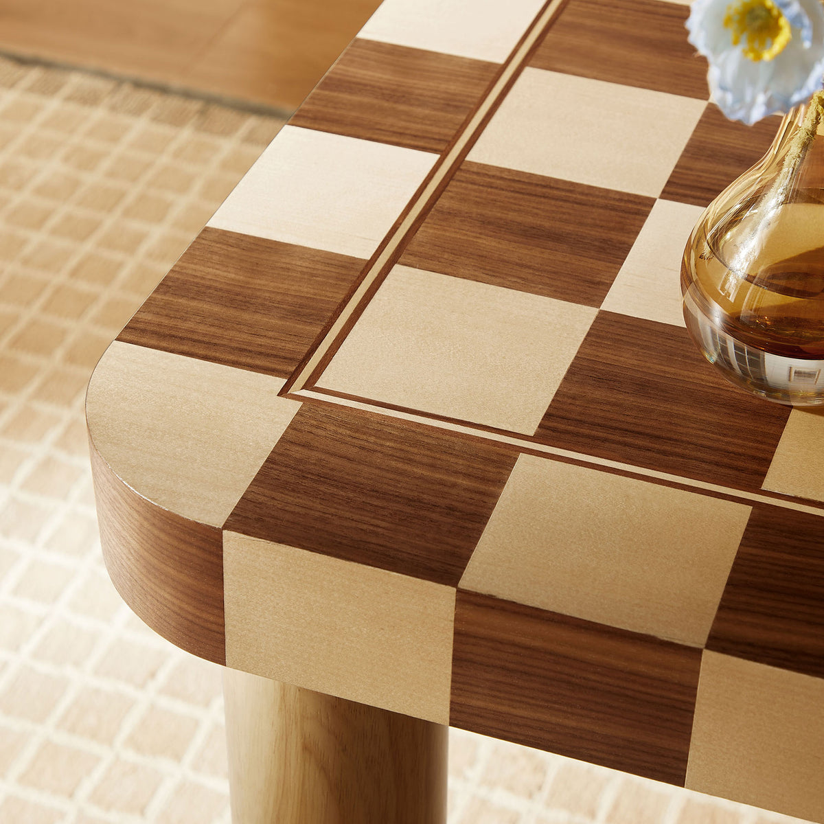 Tabletop pattern pairs warm wood tones with a simple vase for an inviting look. || EEI-7351-OWC || detail_room
