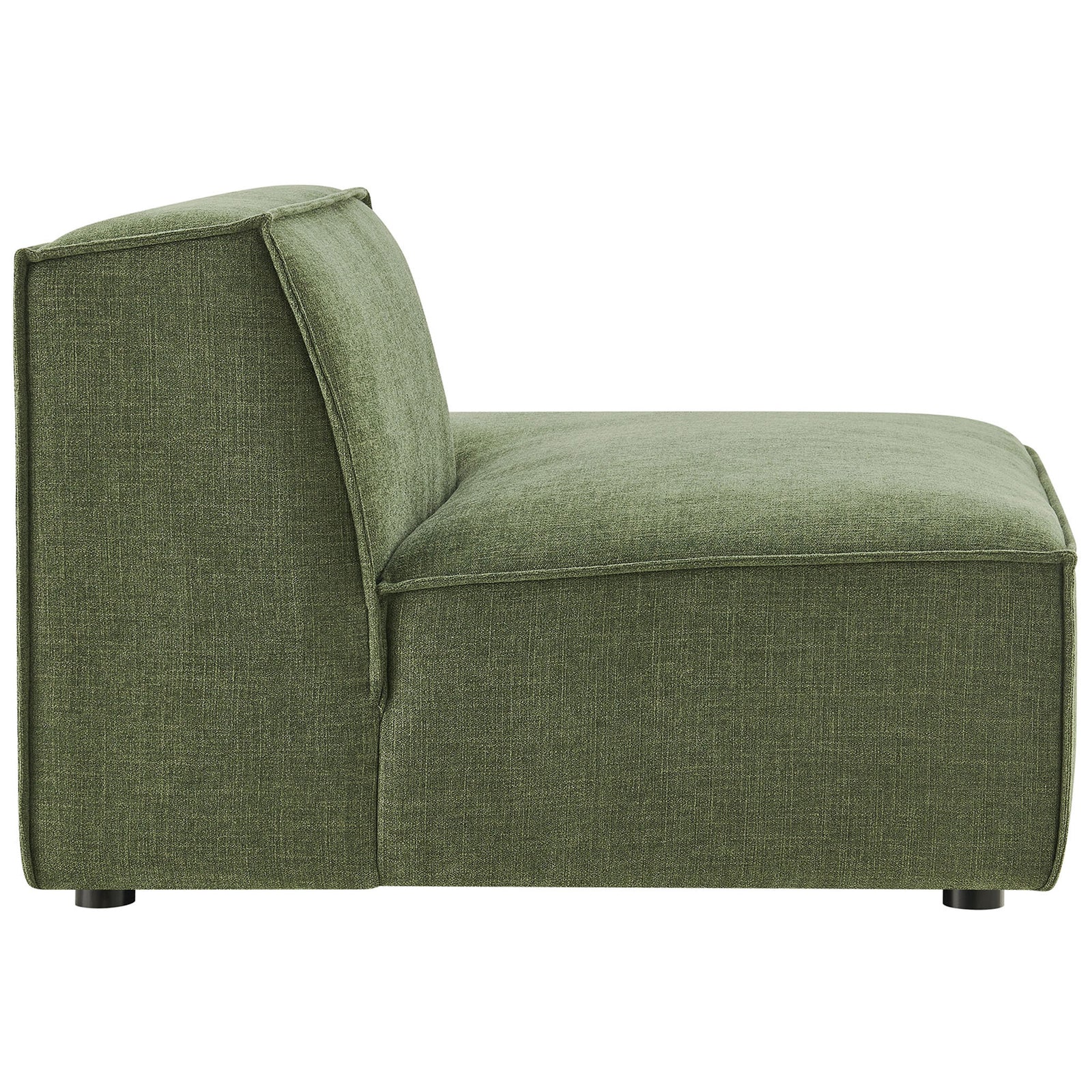 Sleek, low silhouette highlights the deep seat and neatly piped edges on the chaise || EEI-7388-FOL || side_studio