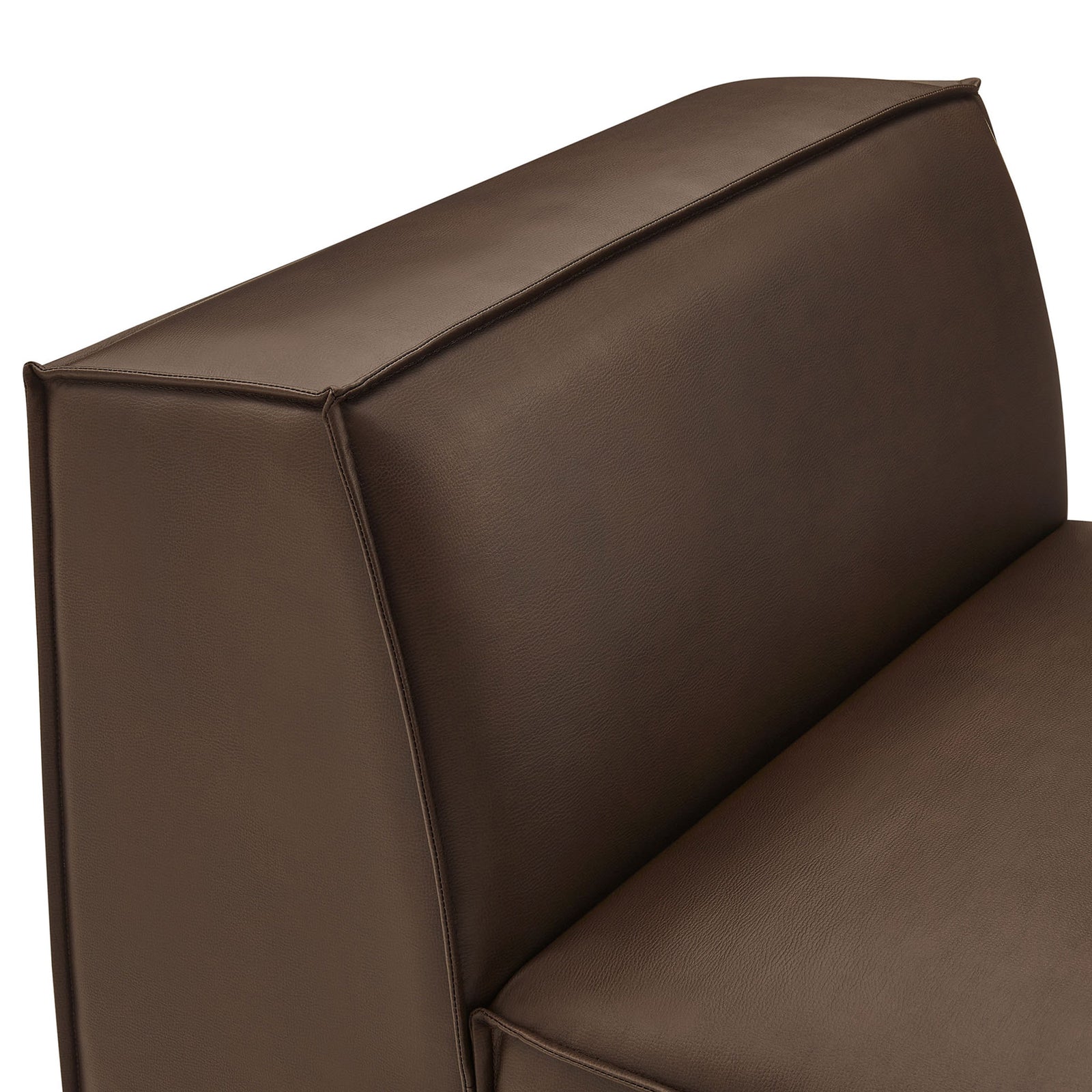 Refined French piping and soft-grain vegan leather texture || EEI-7396-ESP || detail_studio