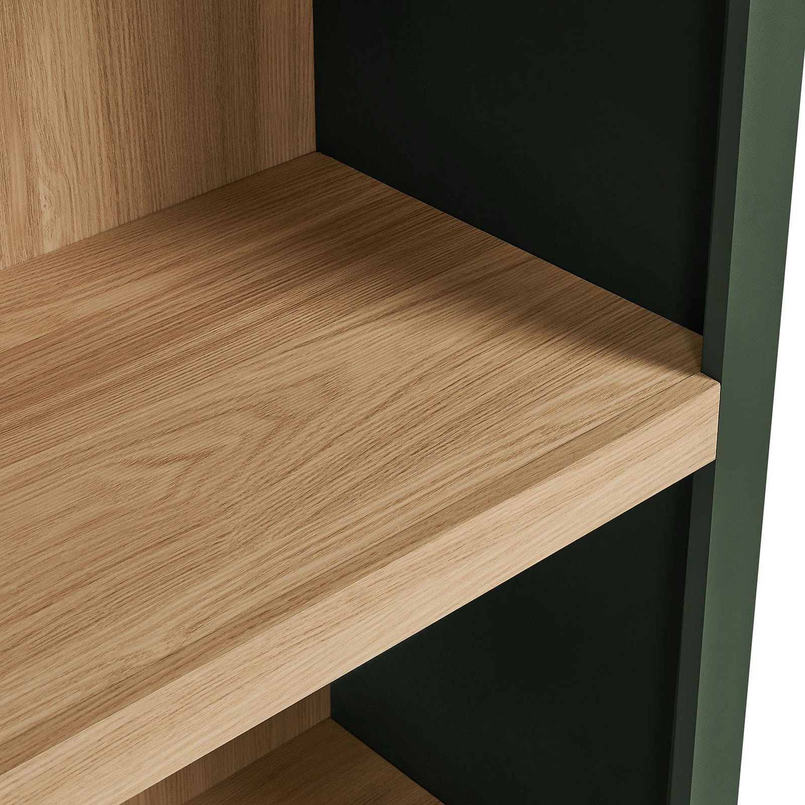 Laminated wood grain shelves with clean edges and substantial build || EEI-7584-GRN-OAK || detail_studio