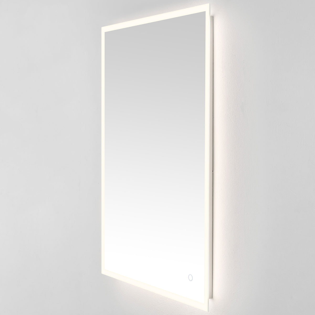 A soft white halo surrounds the upright mirror, complemented by its slender metal frame. || LMR1003A || front_angle_on_studio