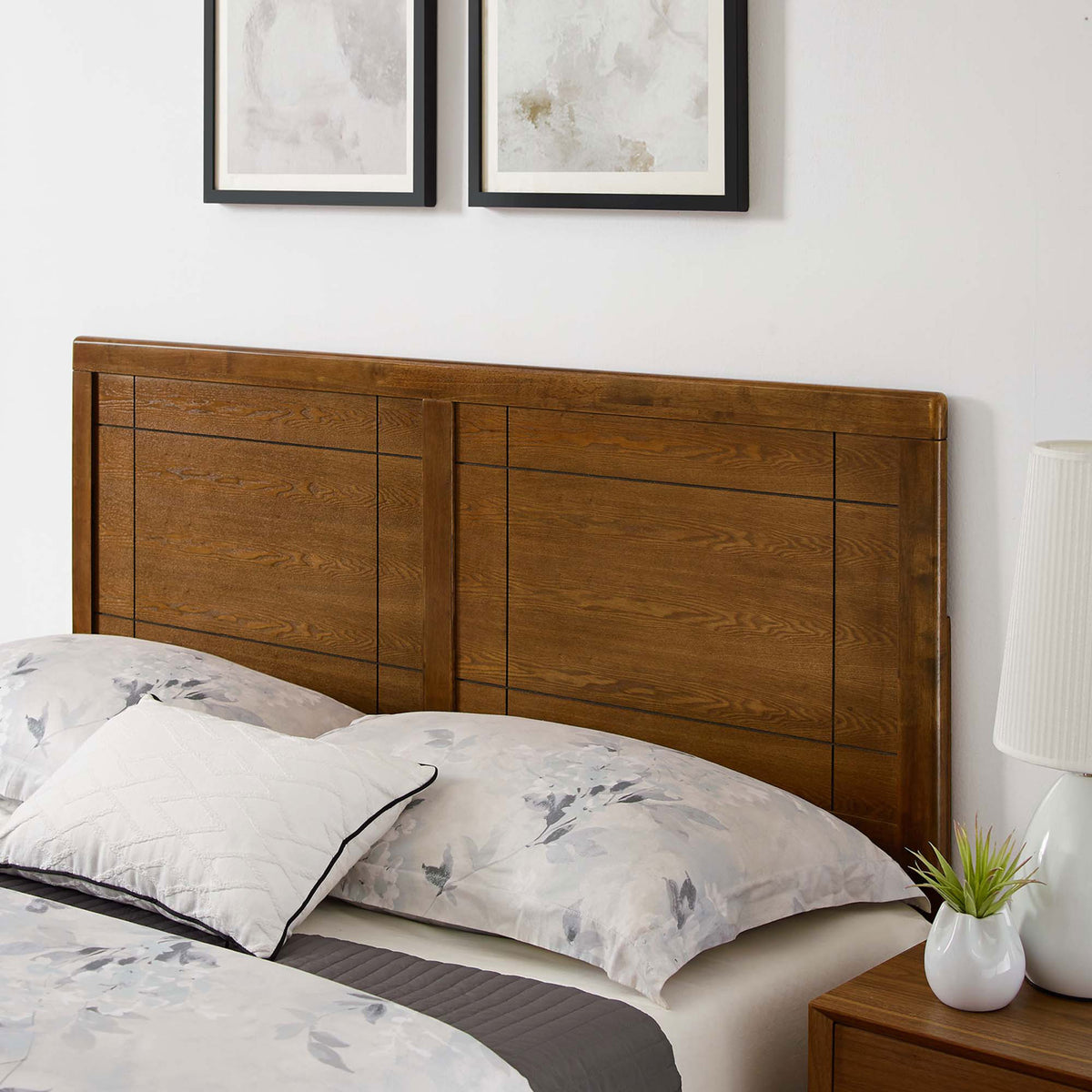 Walnut paneled headboard and platform frame bring mid-century warmth to a cozy bedroom || MOD-6382-WAL || detail_room