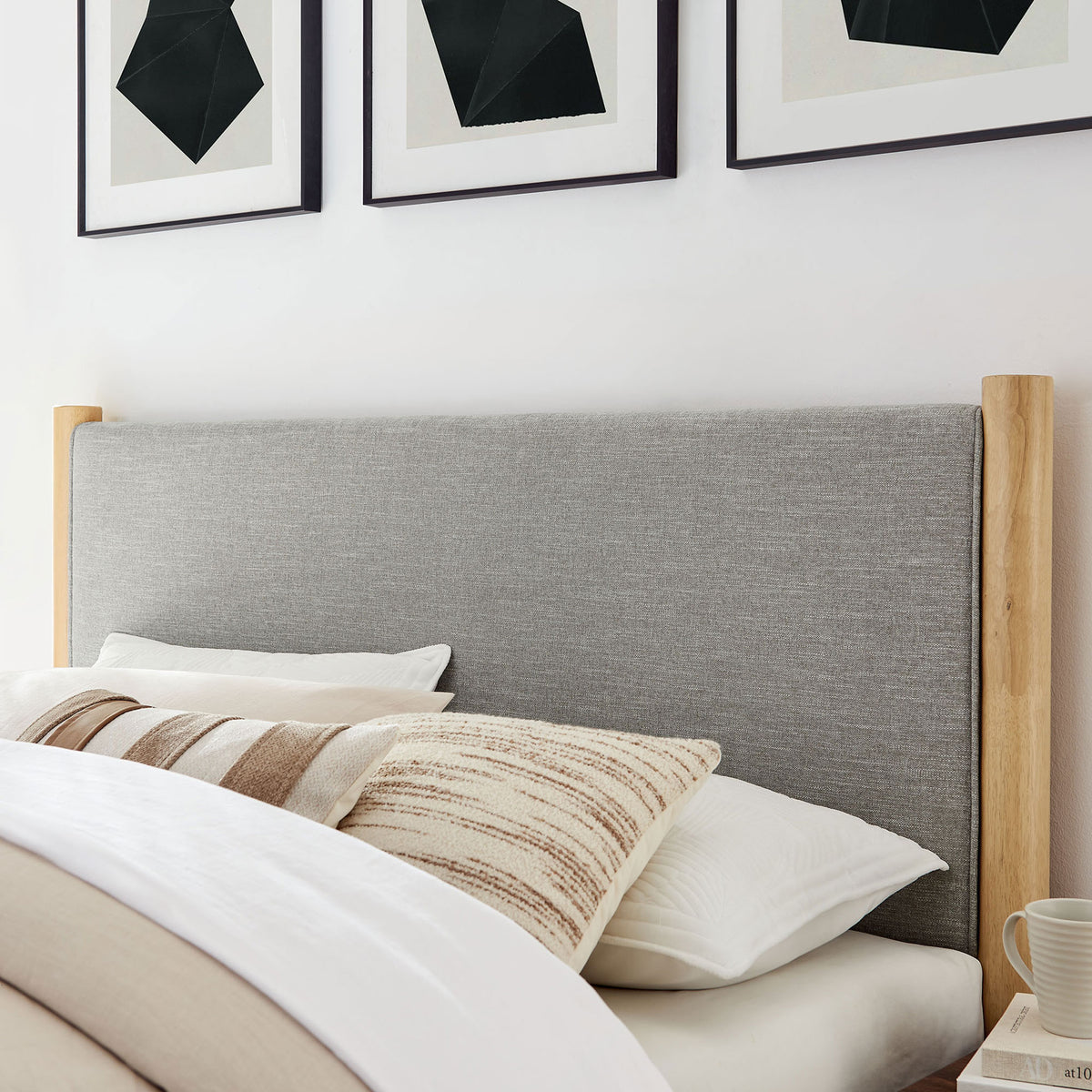 Textured heathered headboard pairs with solid oak posts for a cozy, modern bedroom feel || MOD-7189-HEW-OAK || detail_room