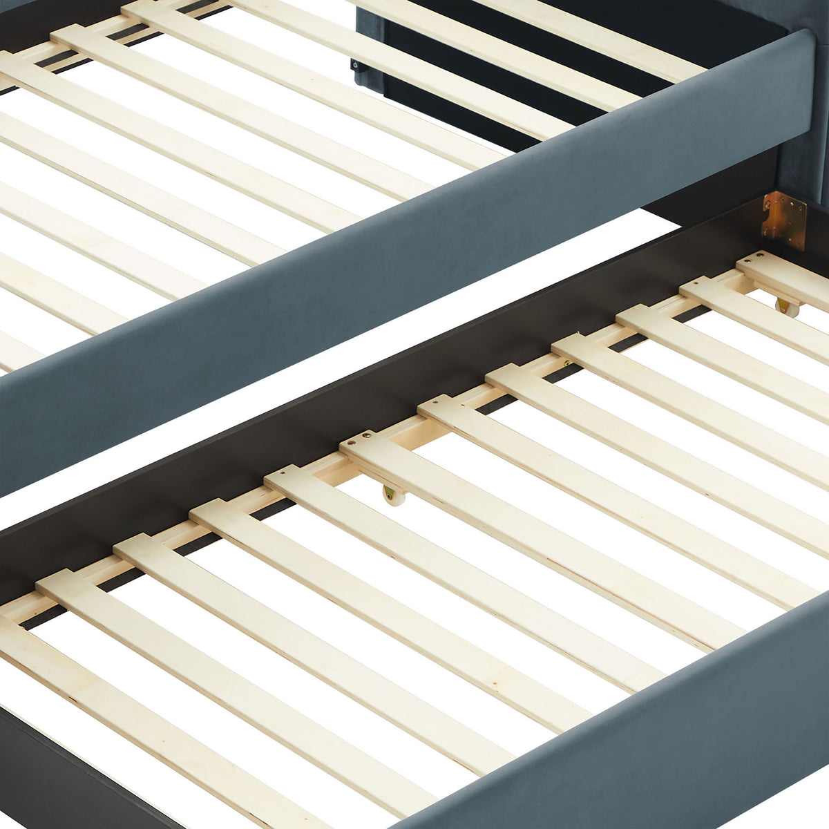 Dual wood slat platforms for a supportive, breathable mattress foundation || MOD-7234-CAB || detail_studio