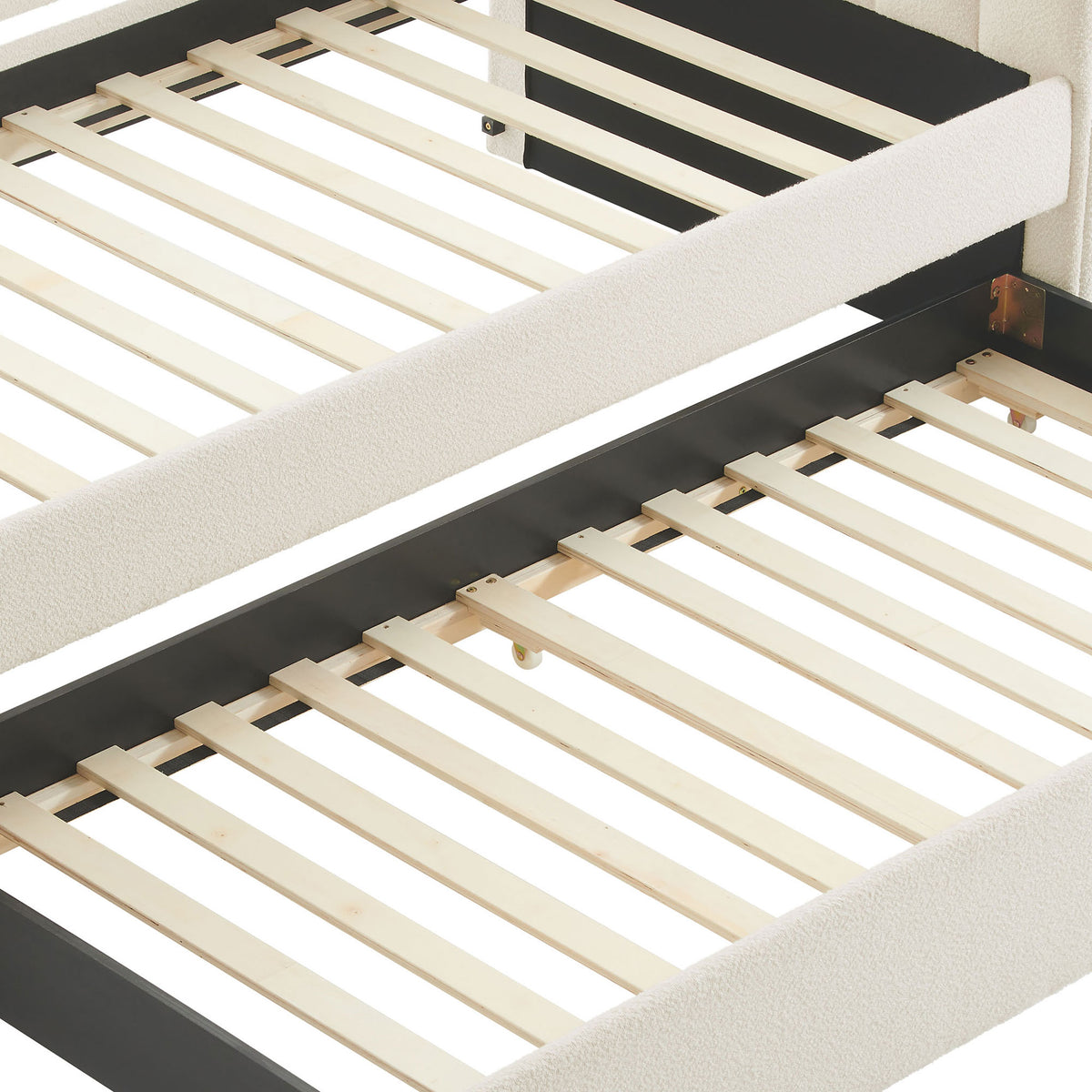 Durable wood slat support on both tiers eliminates the need for a box spring || MOD-7235-CLO || detail_studio