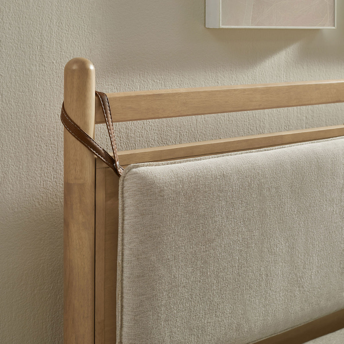 Heathered fabric pillow headboard held by faux leather straps || MOD-7313-LOA-HEI || detail_room