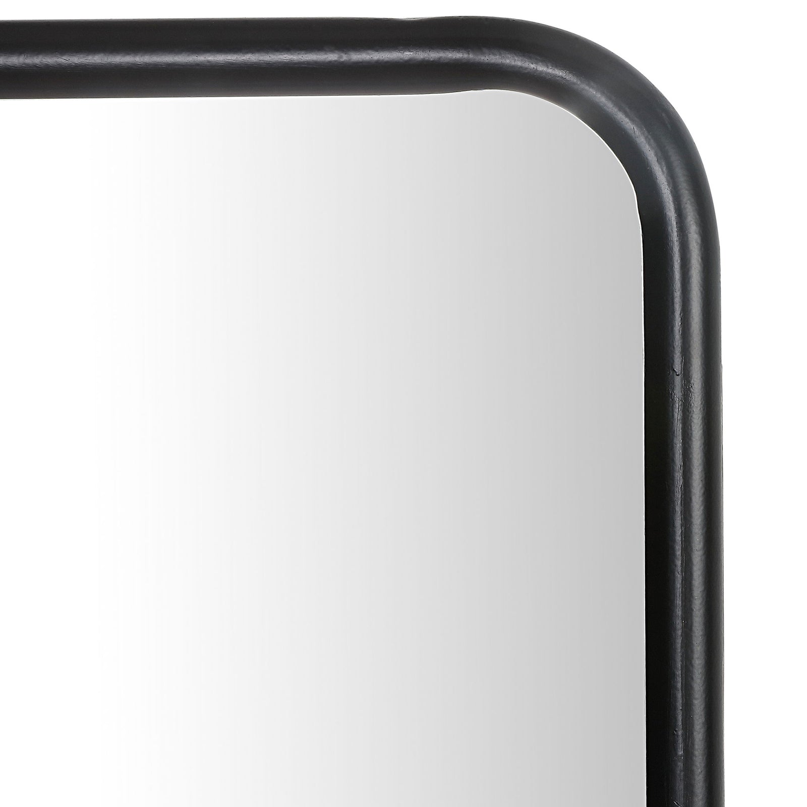 A gently rounded corner and smooth black frame give the mirror a refined look. || MRR1041A || detail_studio