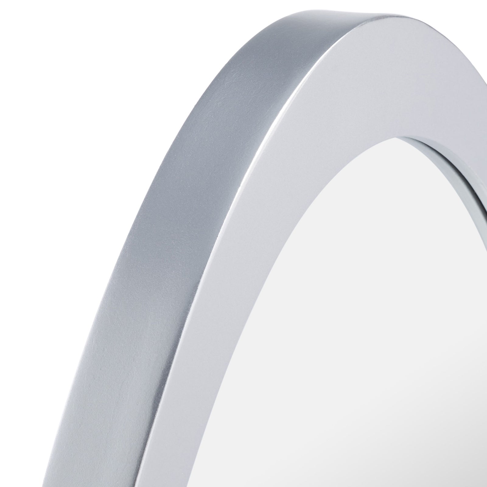 A smooth silver metal frame wraps the oval mirror in a clean, softly curved border. || MRR8002A || detail_studio