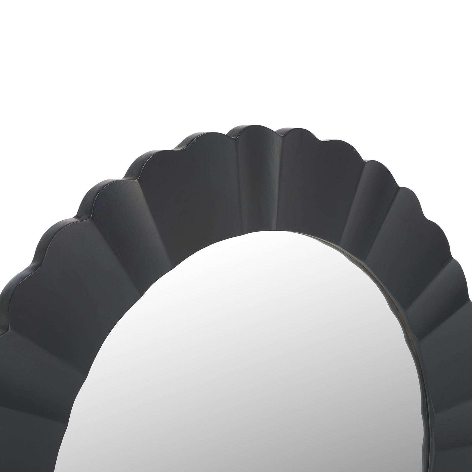 Deep flutes shape the black wooden frame around the reflective glass. || MRR9004B || detail_studio