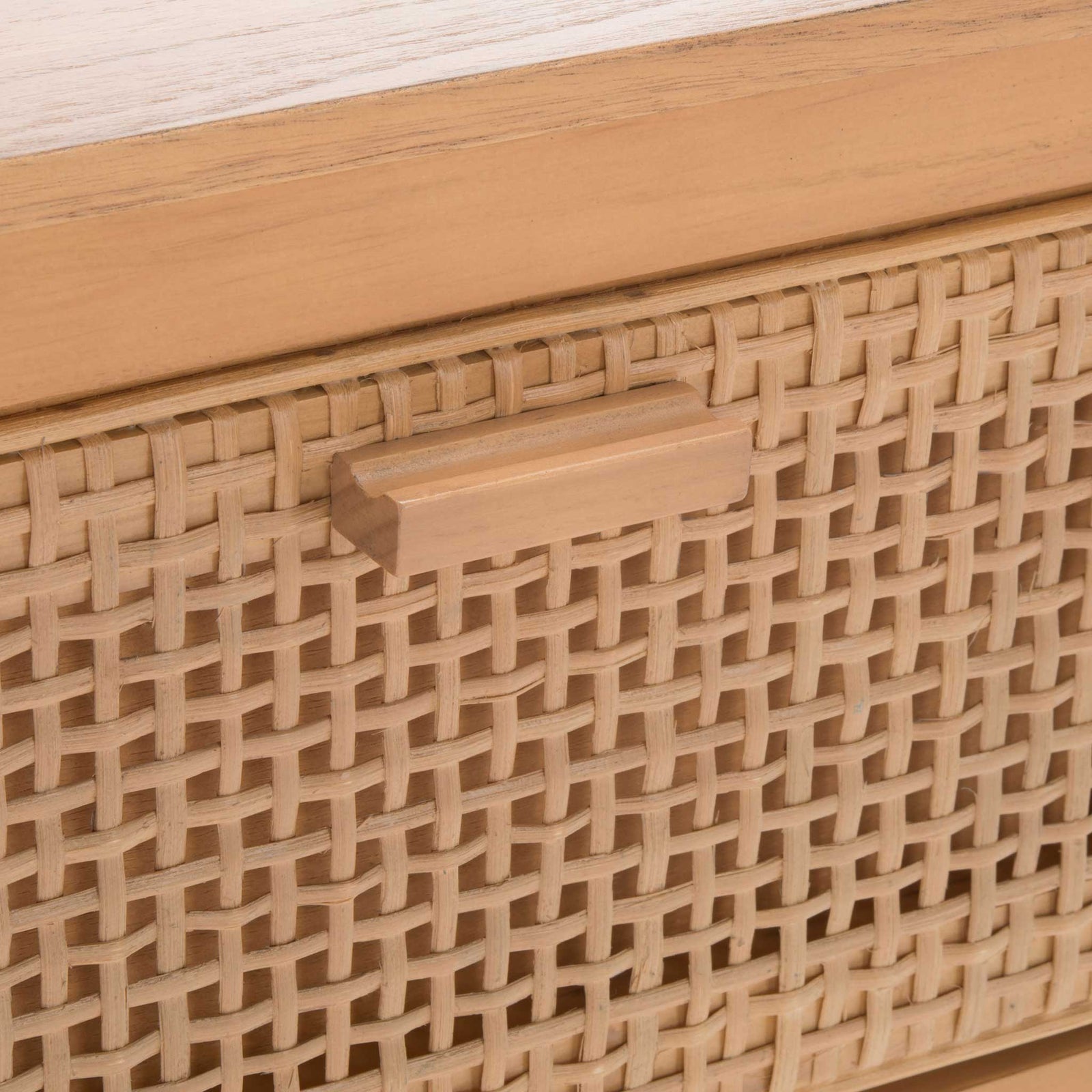 Textured rattan drawer front with a streamlined solid wood pull || NST5012A || handle_studio