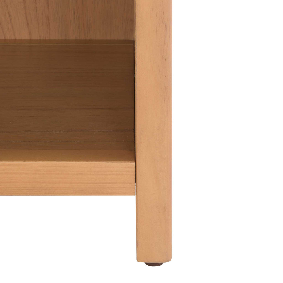 Sturdy square legs with protective foot pads and a handy lower shelf || NST5012A || leg_studio