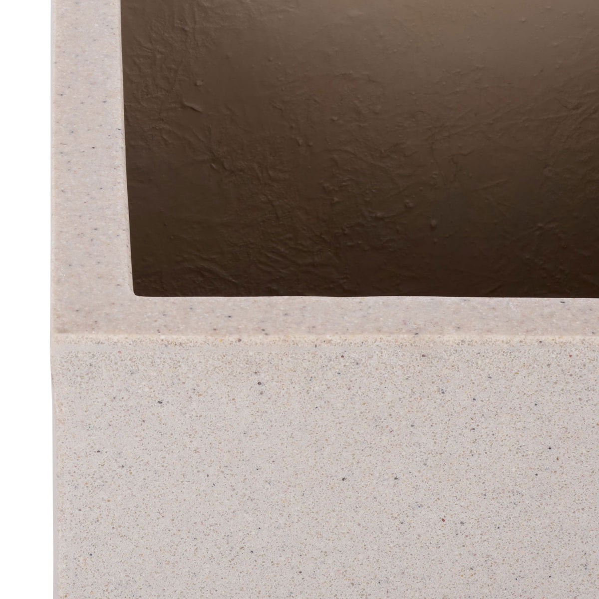Thick beige rim frames the broad planting cavity and its subtly textured interior || PAT1403B || detail_studio