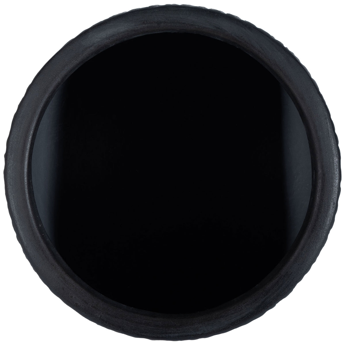 A broad circular opening is framed by the planter's thick, textured black rim || PAT1523A || top_studio