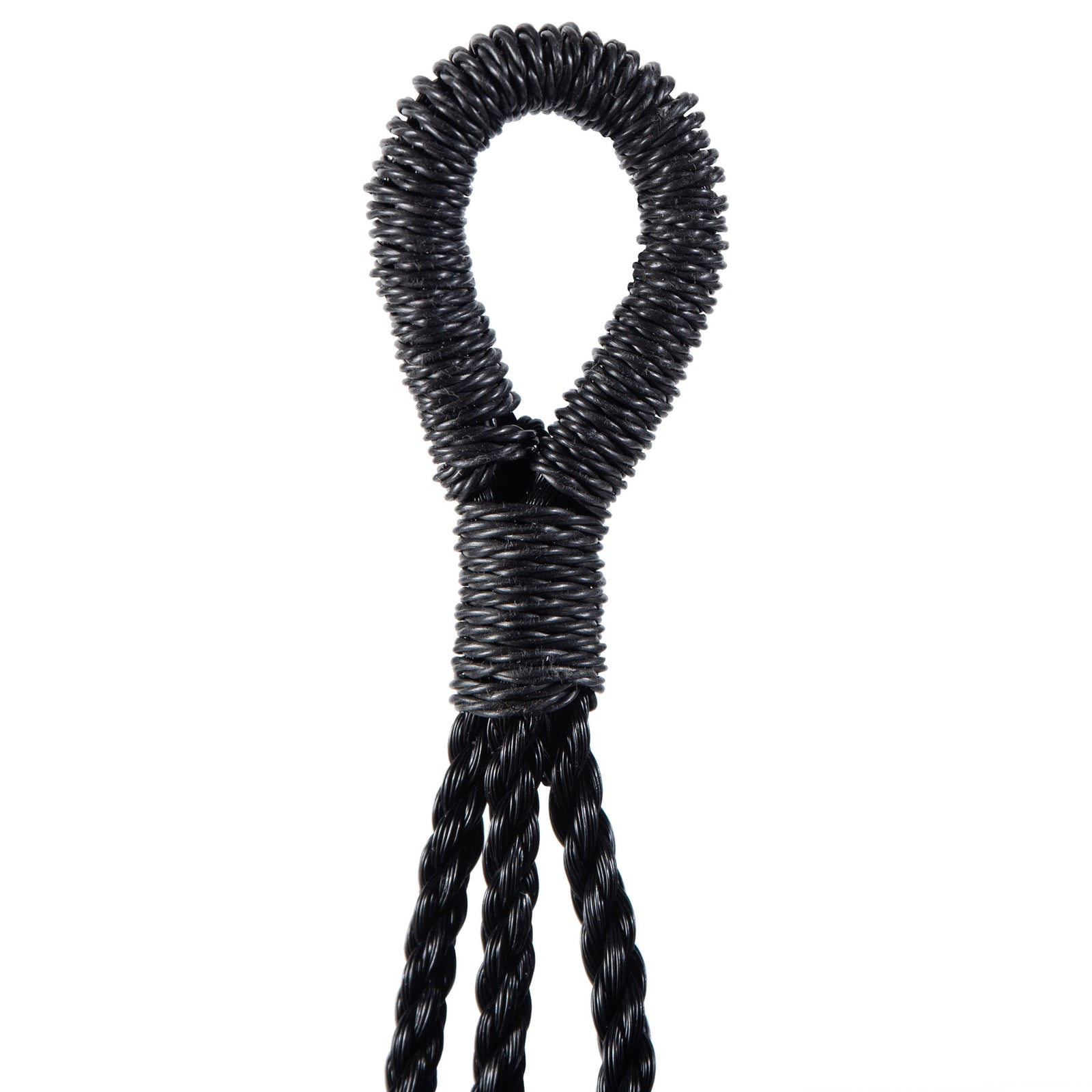 A wrapped black hanging loop connects the planter's twisted suspension ropes. || PAT1527B || detail_studio